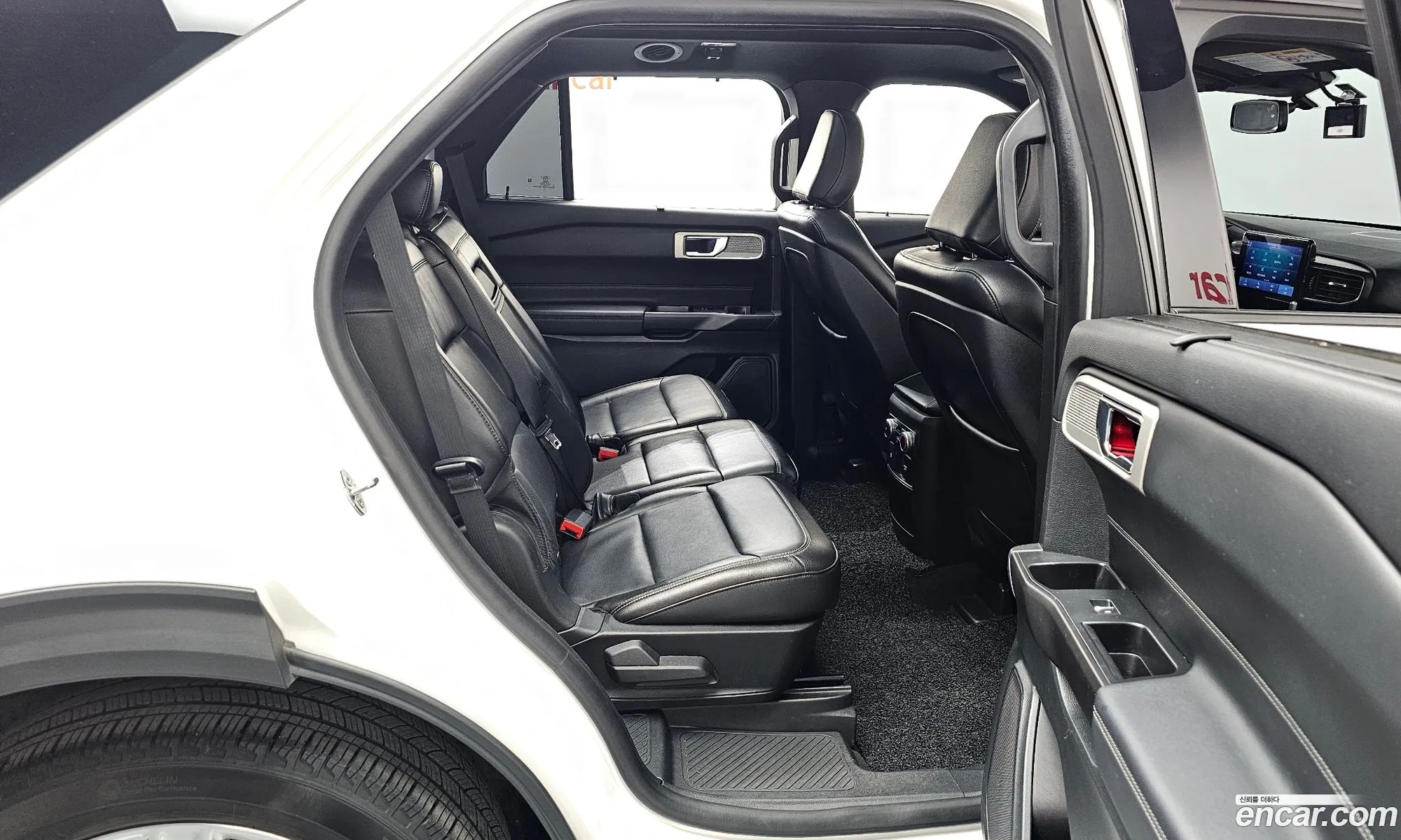 Ford Explorer 6th Gen 2020 1FMSK8FH5LGB78525 — 35