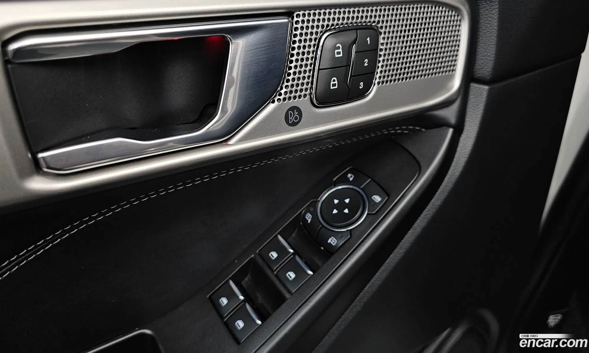 Ford Explorer 6th Gen 2020 1FMSK8FH5LGB78525 — 16