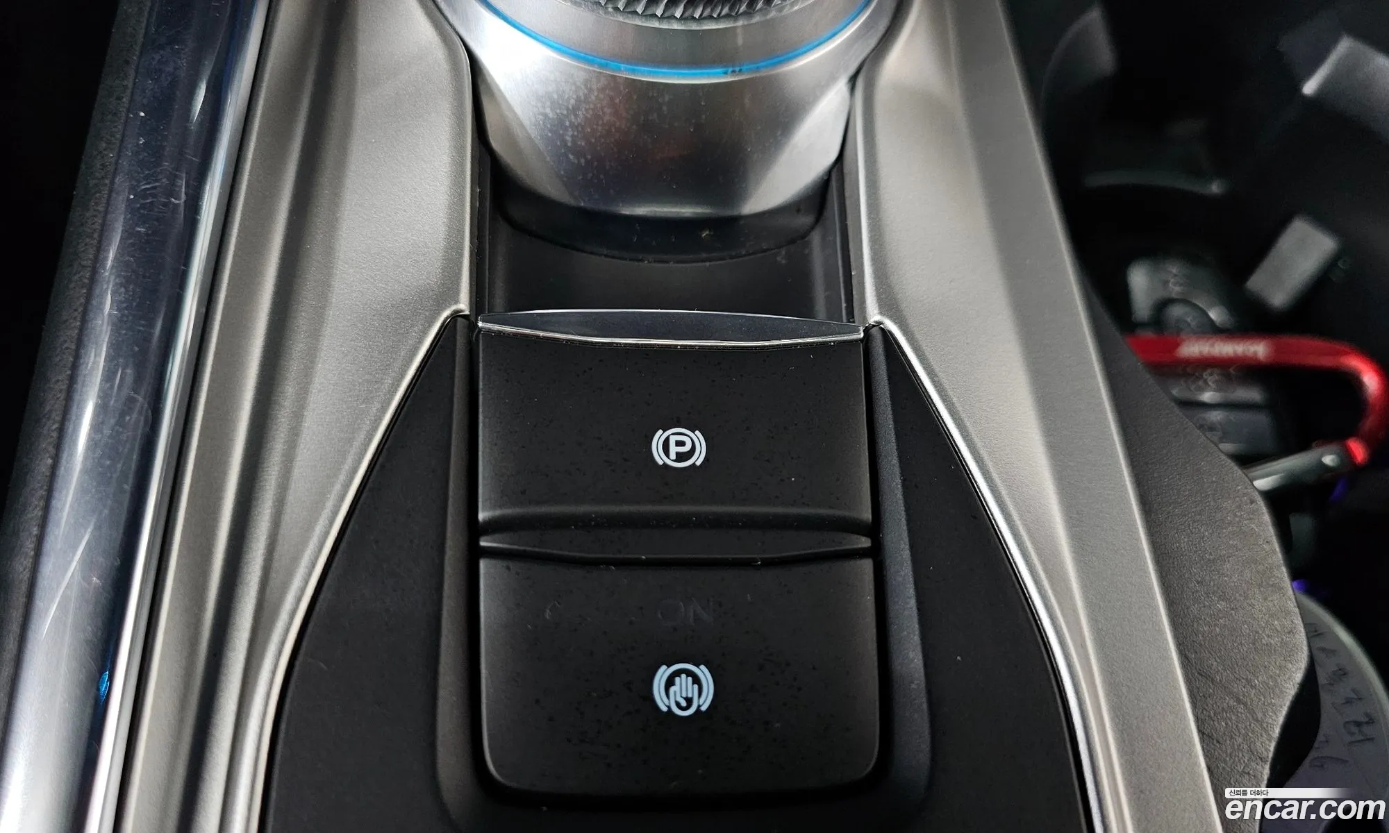 Ford Explorer 6th Gen 2020 1FMSK8FH5LGB78525 — 3
