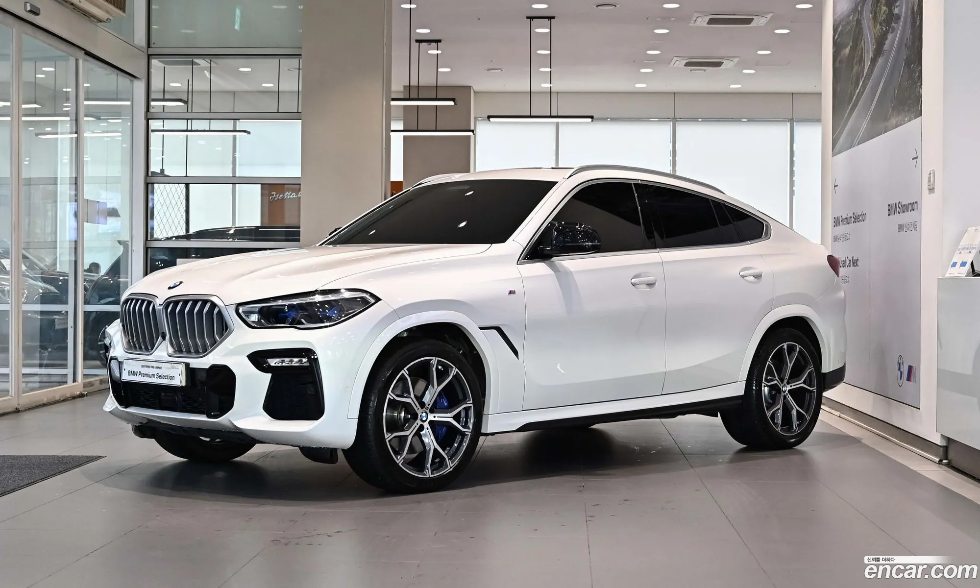 BMW X6 2021 — 18