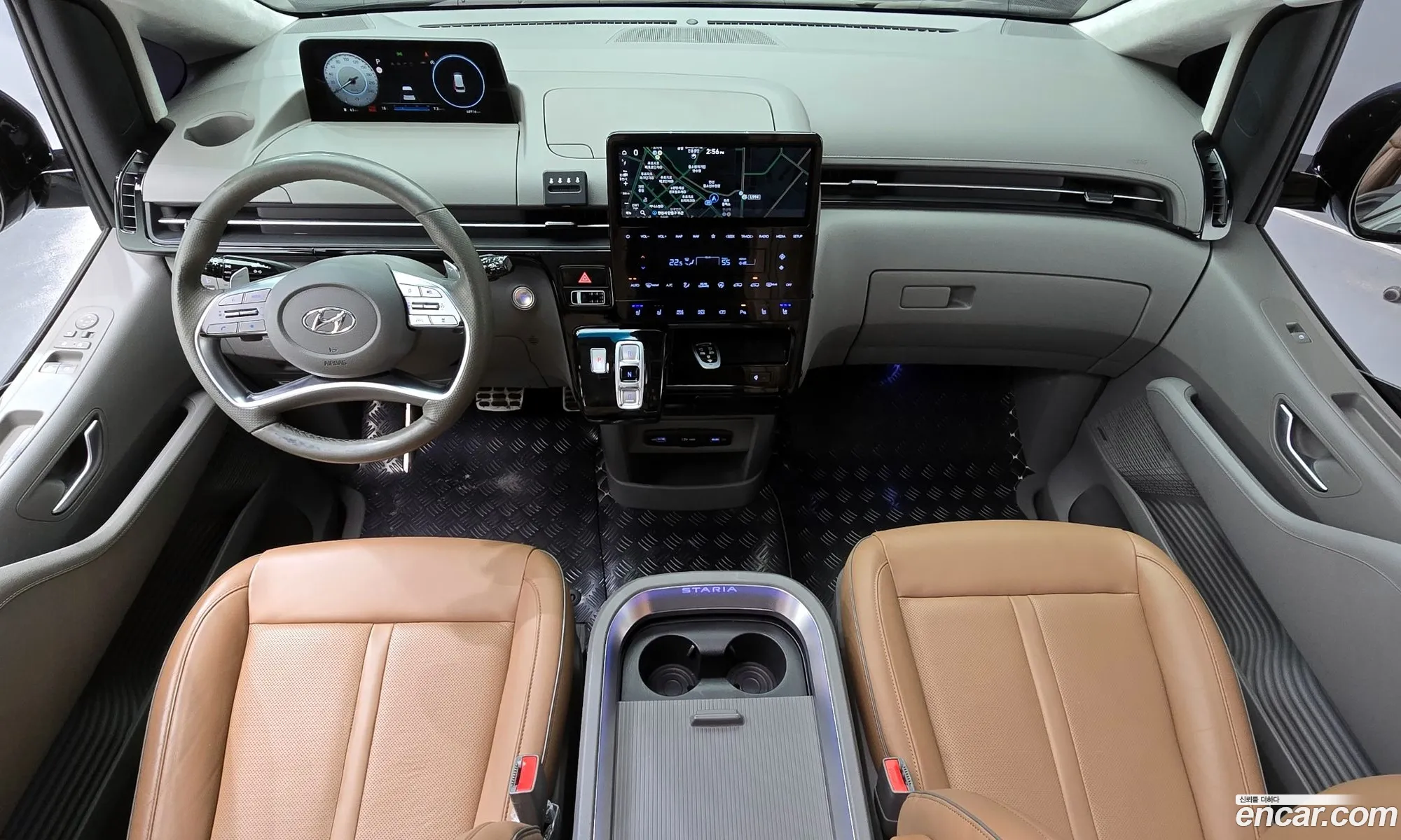 Hyundai Staria 2021 — 32