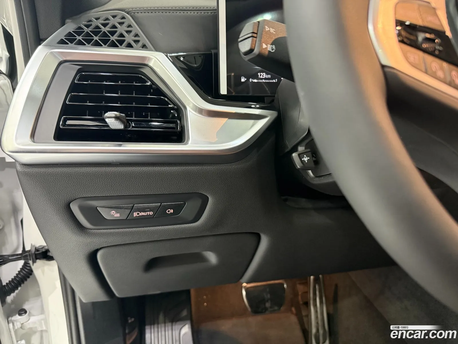 BMW X6 2026 — 16