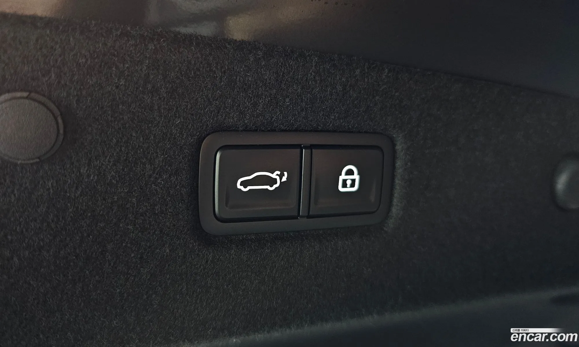 Kia K8 Hybrid 2024 — 7