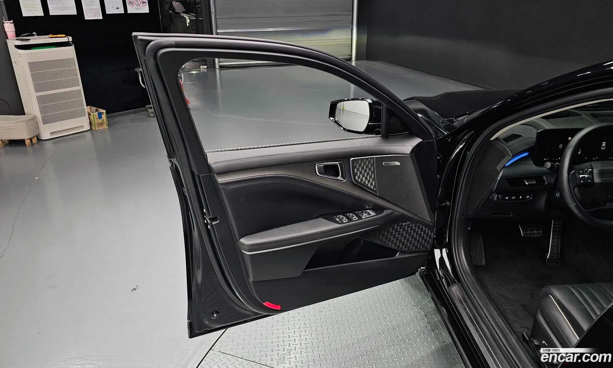 Kia K8 Hybrid 2024 — 26