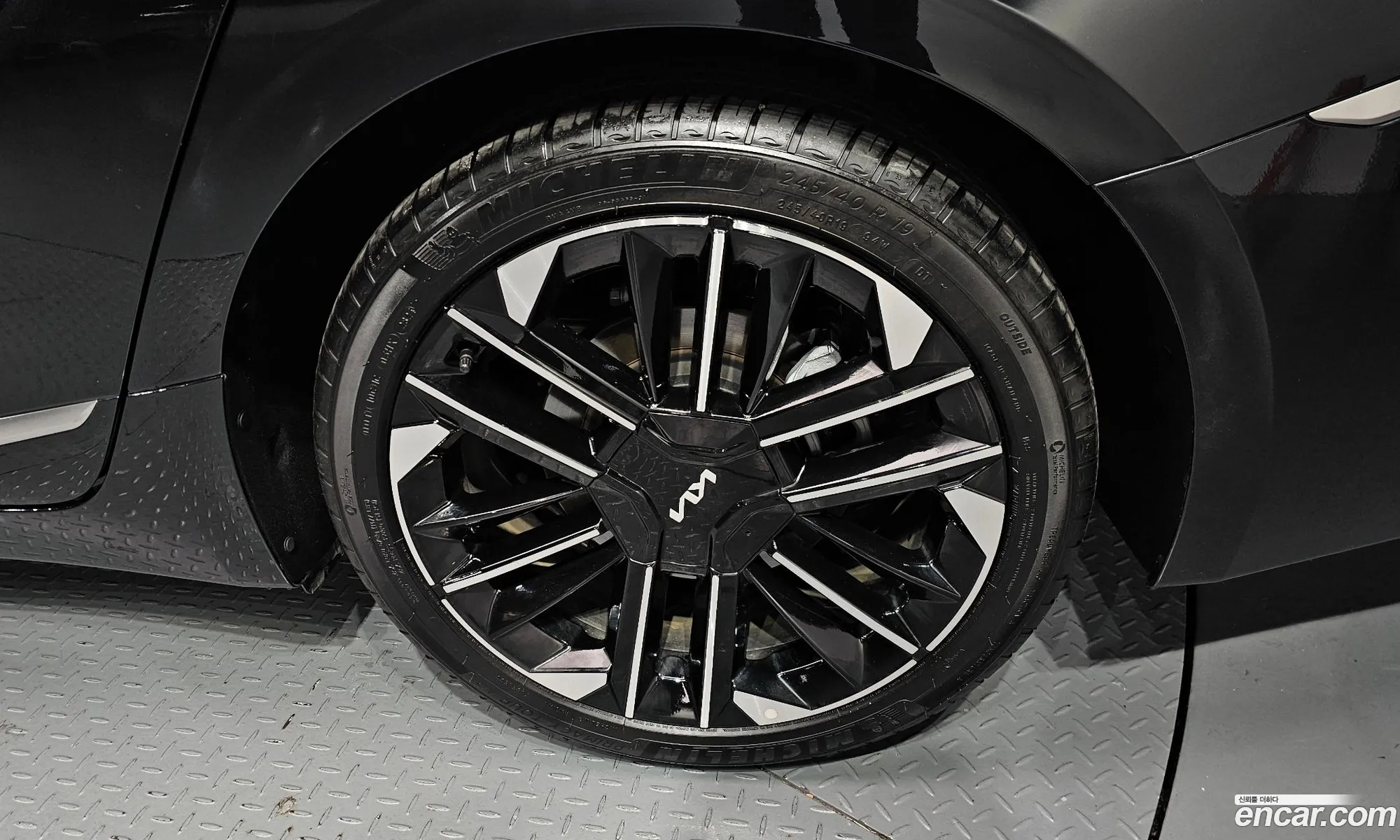 Kia K8 Hybrid 2024 — 13