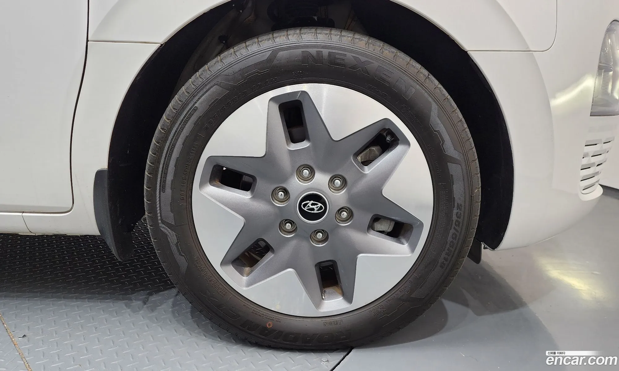 Hyundai Staria 2023 — 20