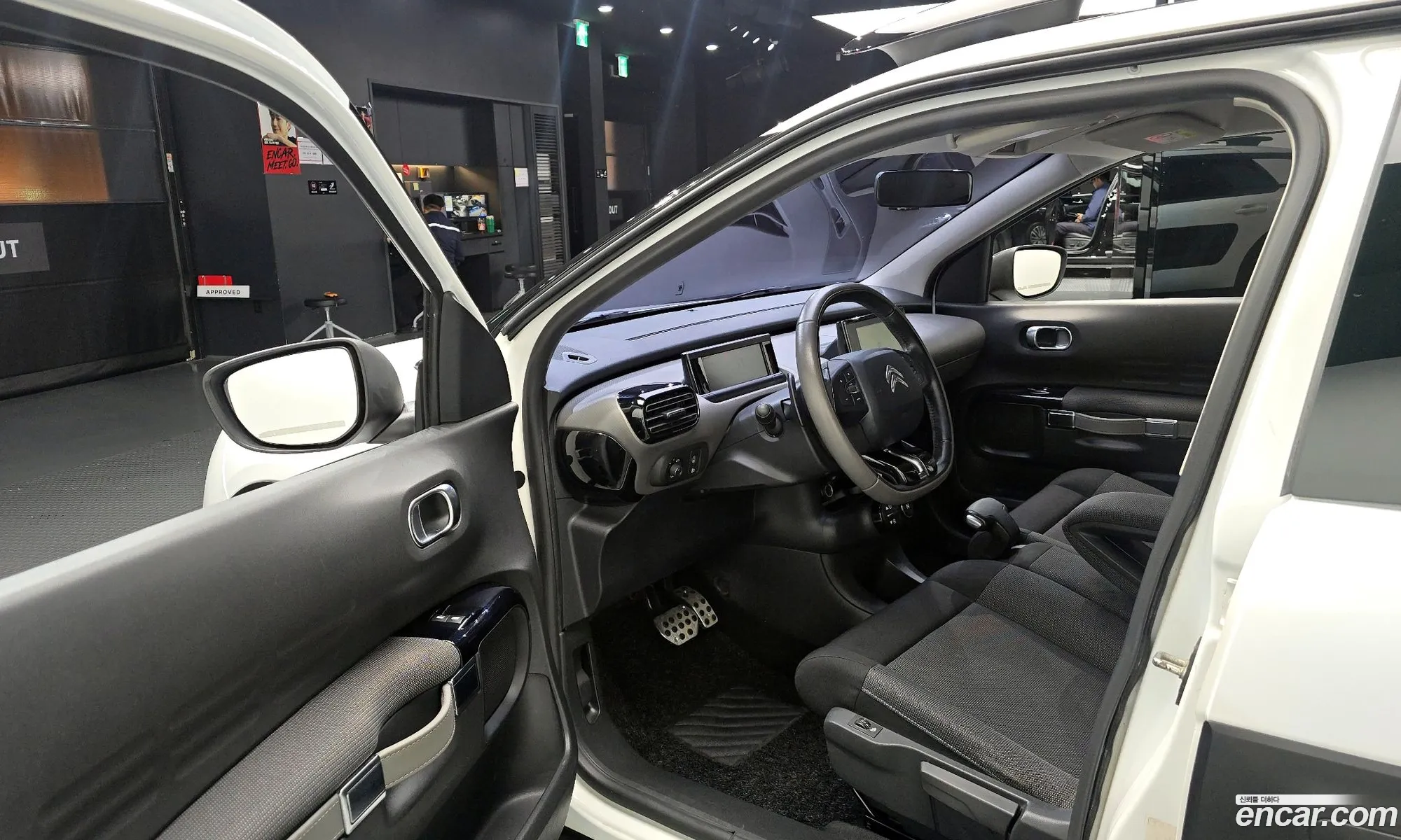 Citroen/DS C4 Cactus 2018 VF70BBHYHJE505607 — 16
