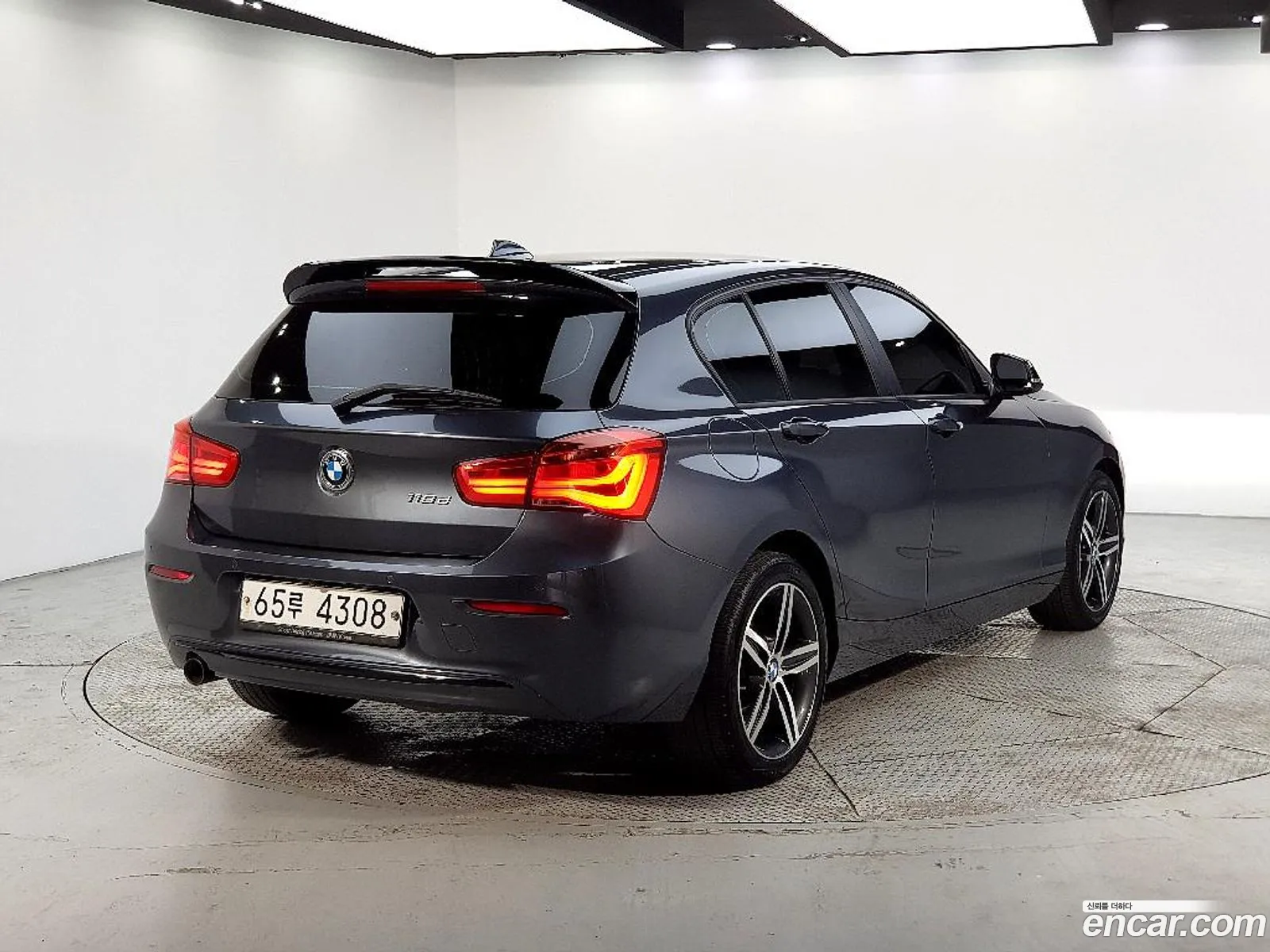 BMW 1 Series 2019 — 18