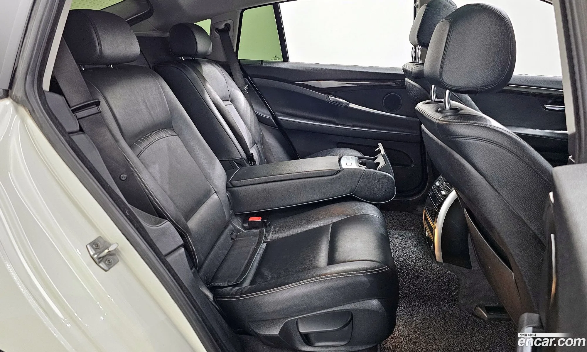 BMW 5 Series GT 2014 WBA5N2104ED496113 — 16