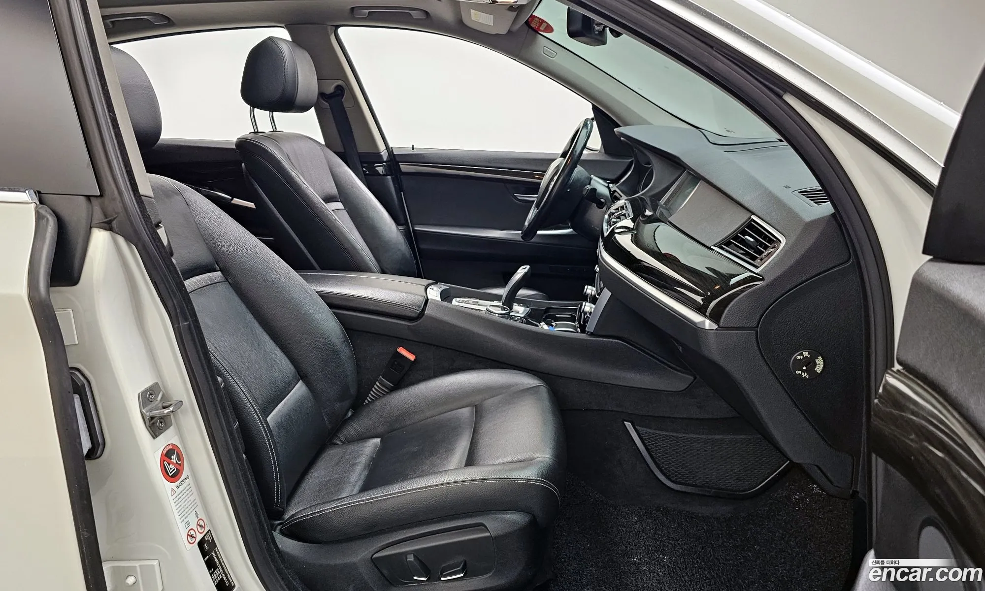 BMW 5 Series GT 2014 WBA5N2104ED496113 — 18