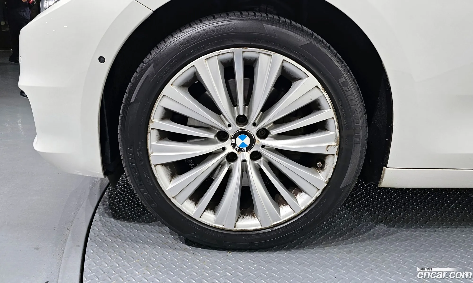 BMW 5 Series GT 2014 WBA5N2104ED496113 — 3