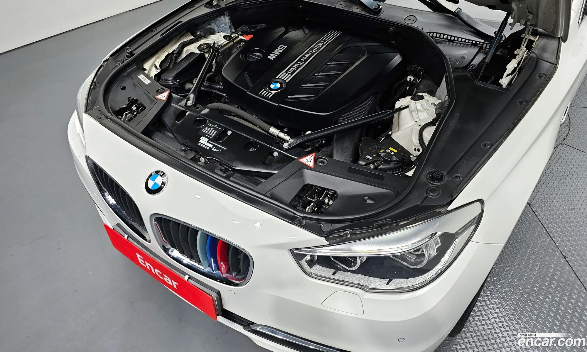BMW 5 Series GT 2014 WBA5N2104ED496113 — 4
