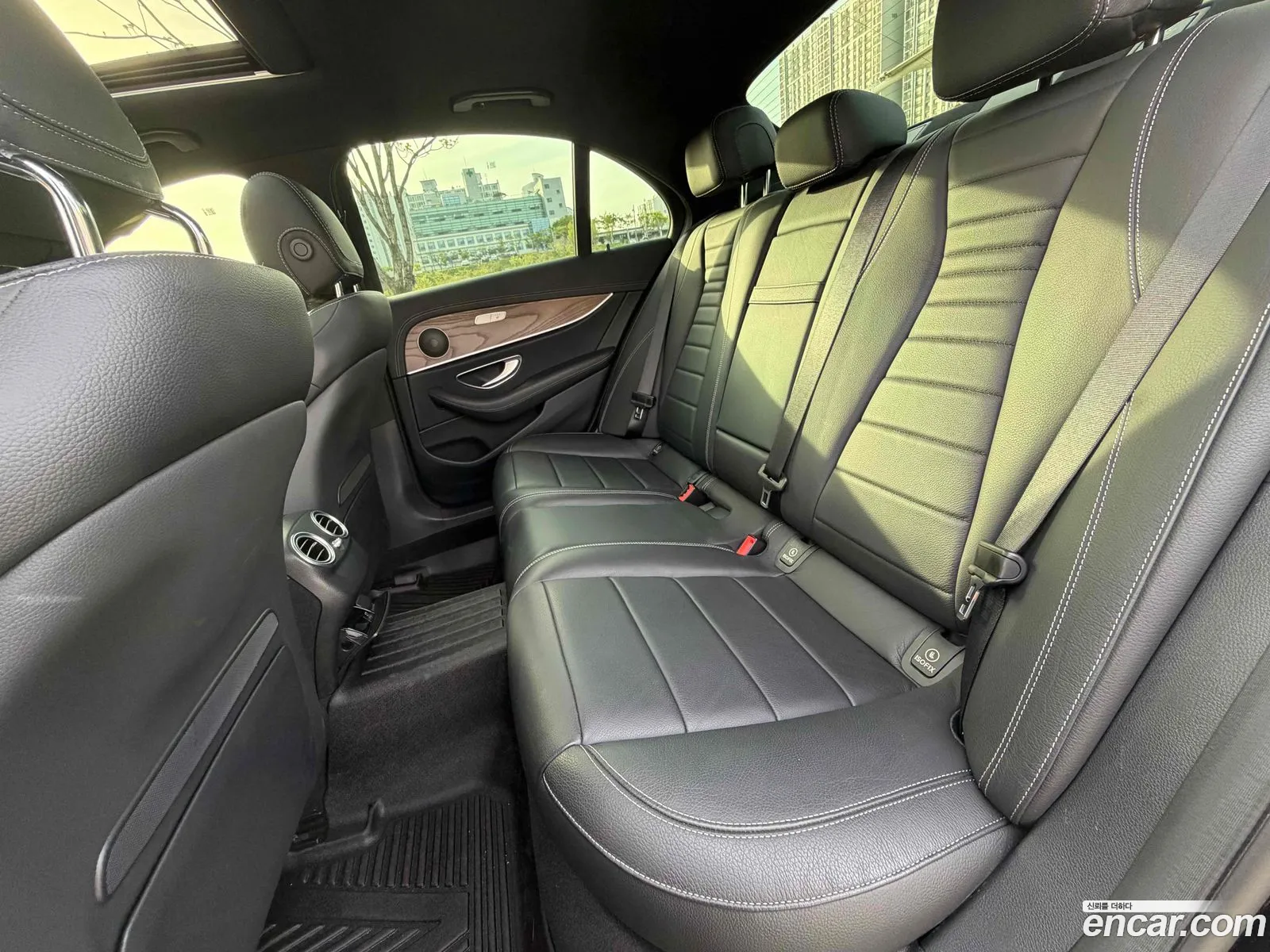 Mercedes-Benz E-Class W213 2023 — 17