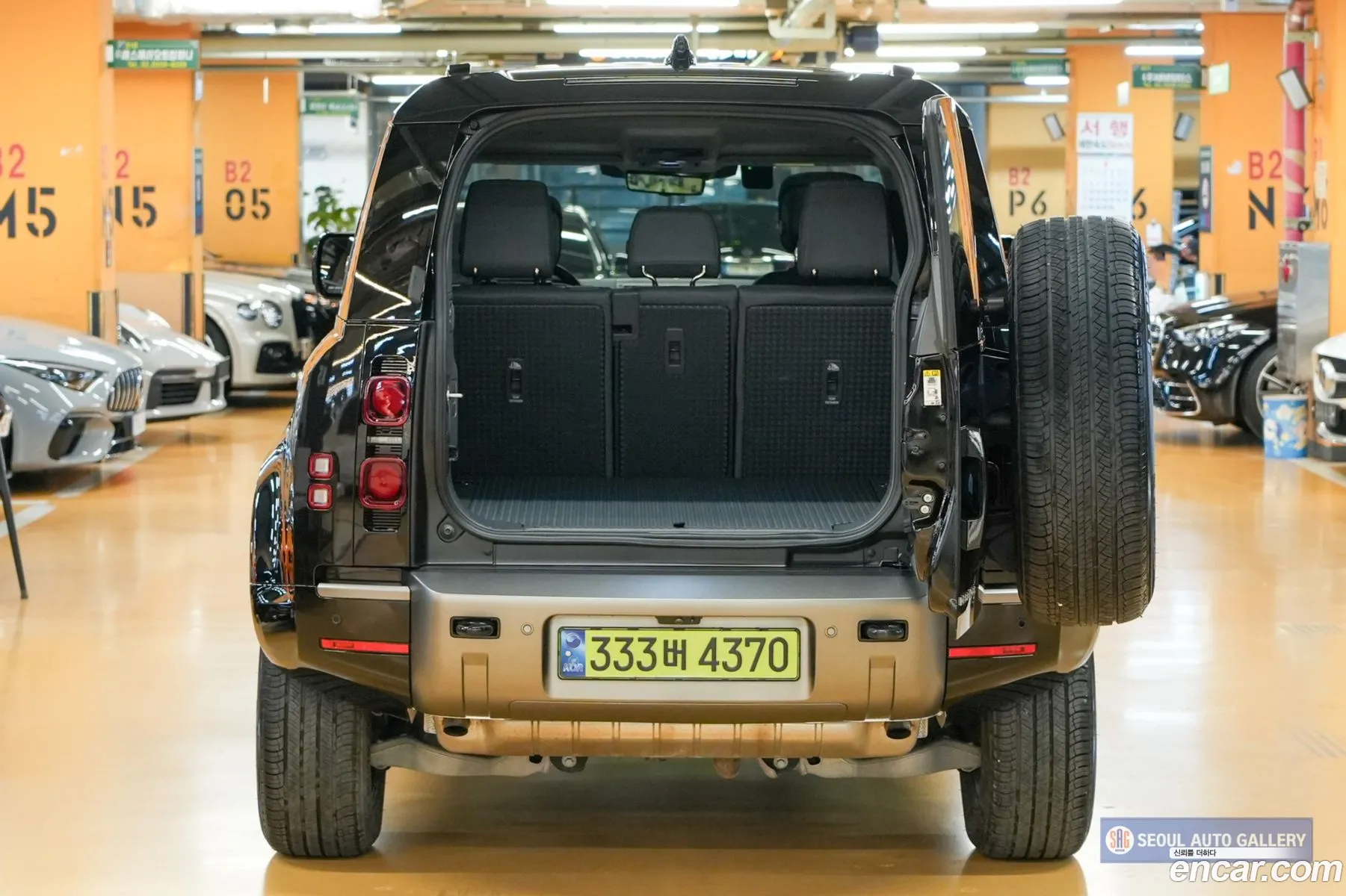 Land Rover Defender 2024 — 13