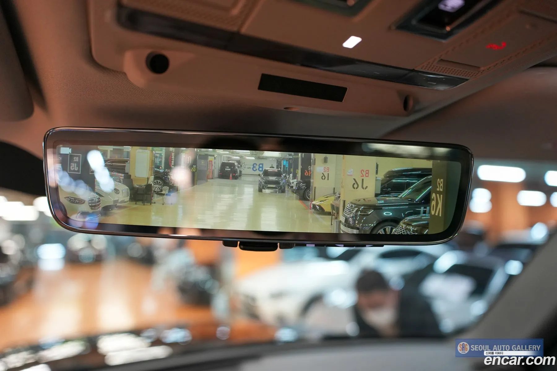 Land Rover Defender 2024 — 14