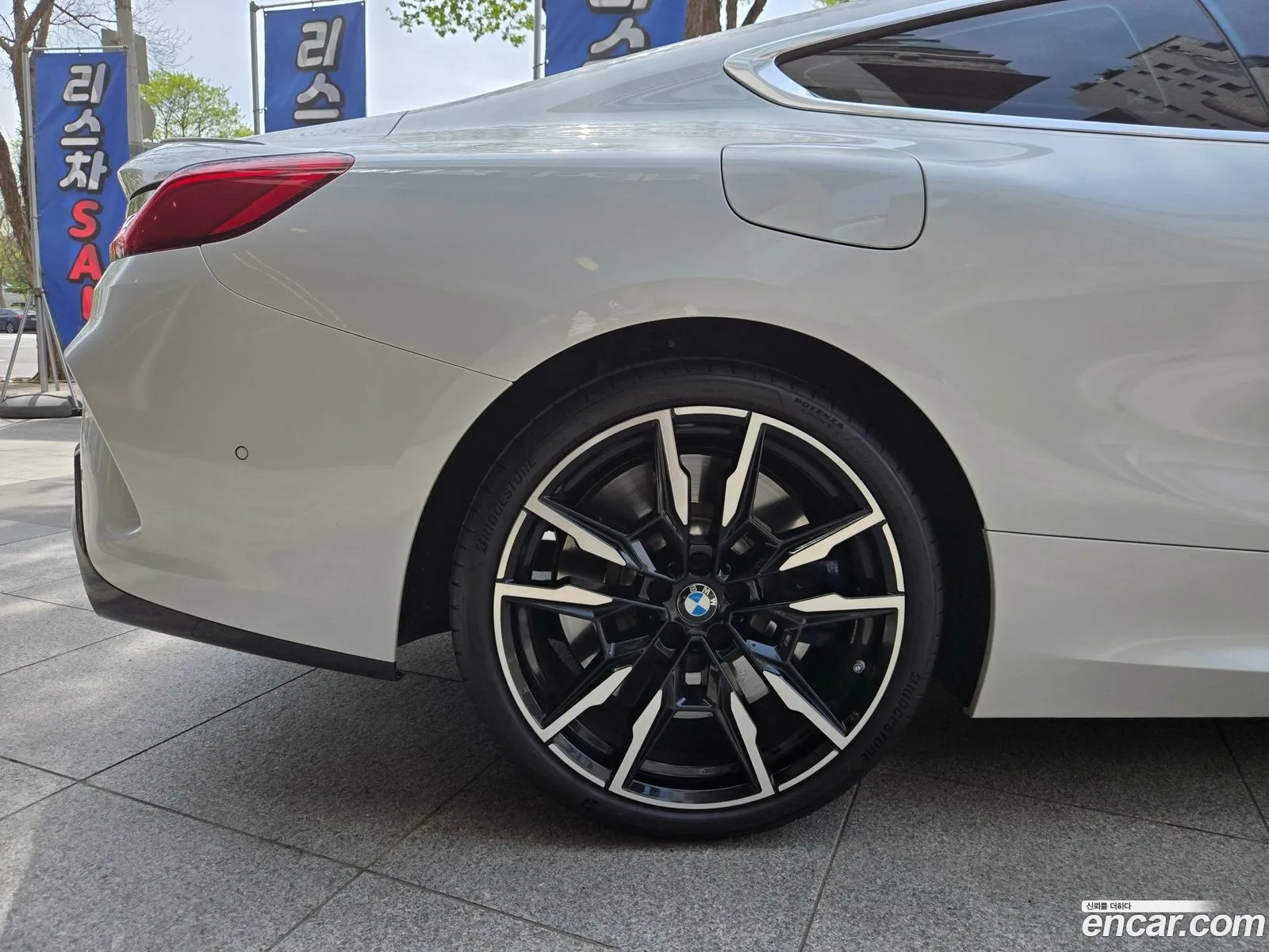 BMW 8 Series 2024 — 15