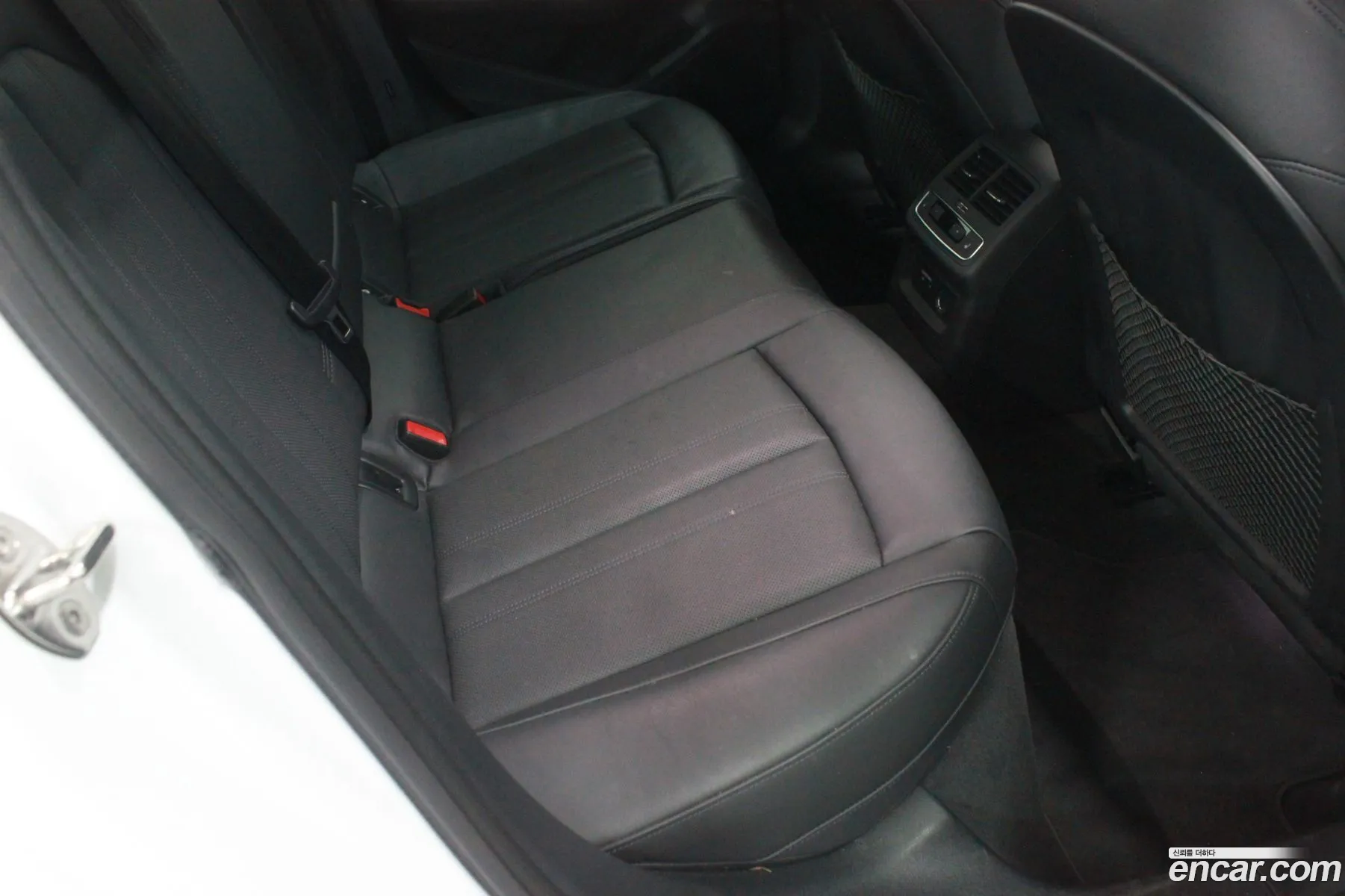 Audi A4 2023 — 19