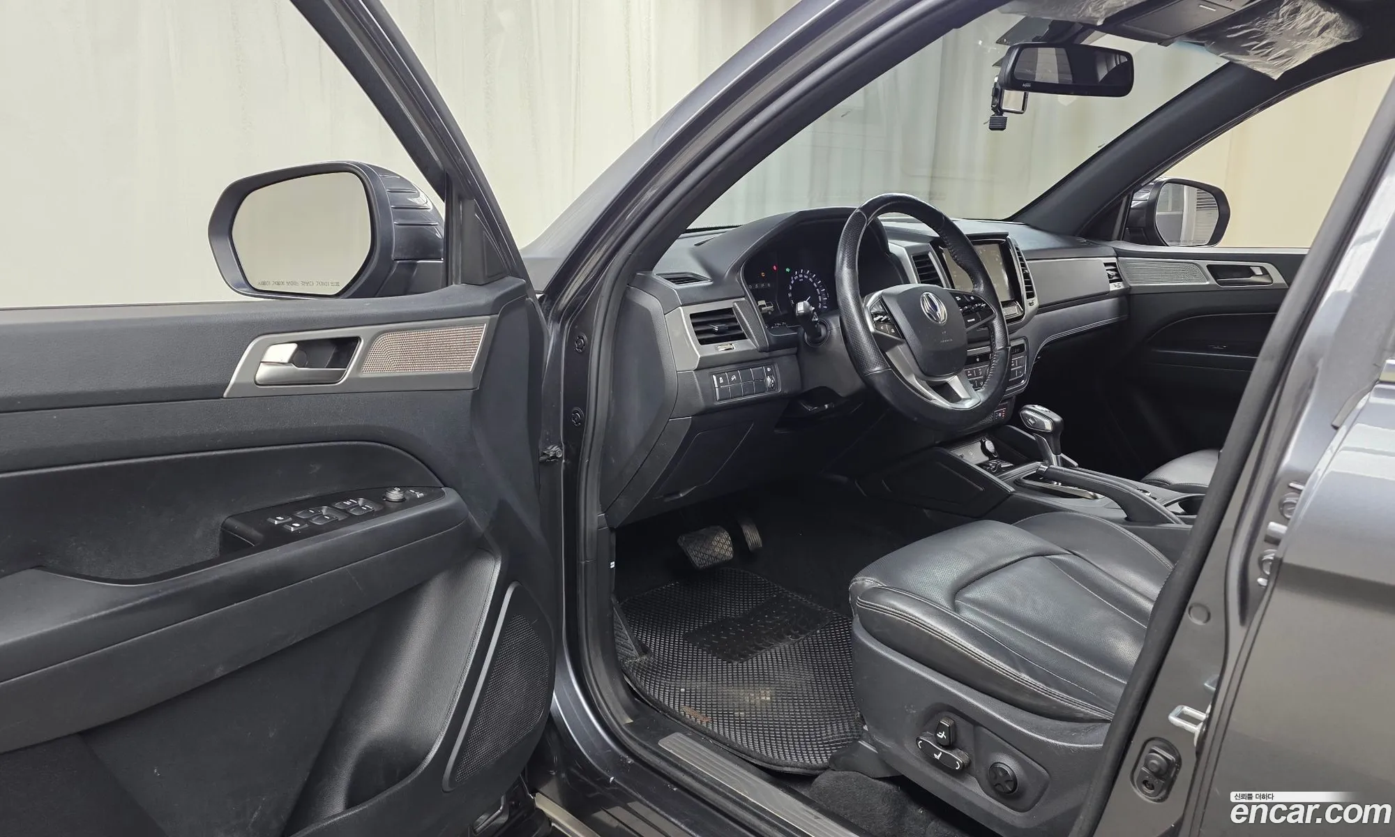 KG Mobility (SsangYong) Rexton Sports Khan 2019 — 9