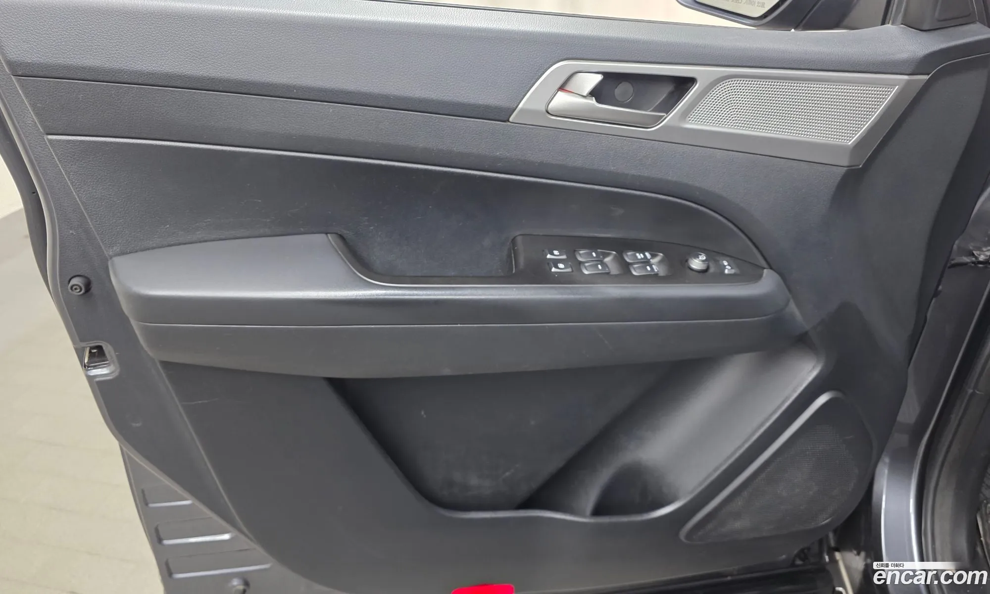 KG Mobility (SsangYong) Rexton Sports Khan 2019 — 18
