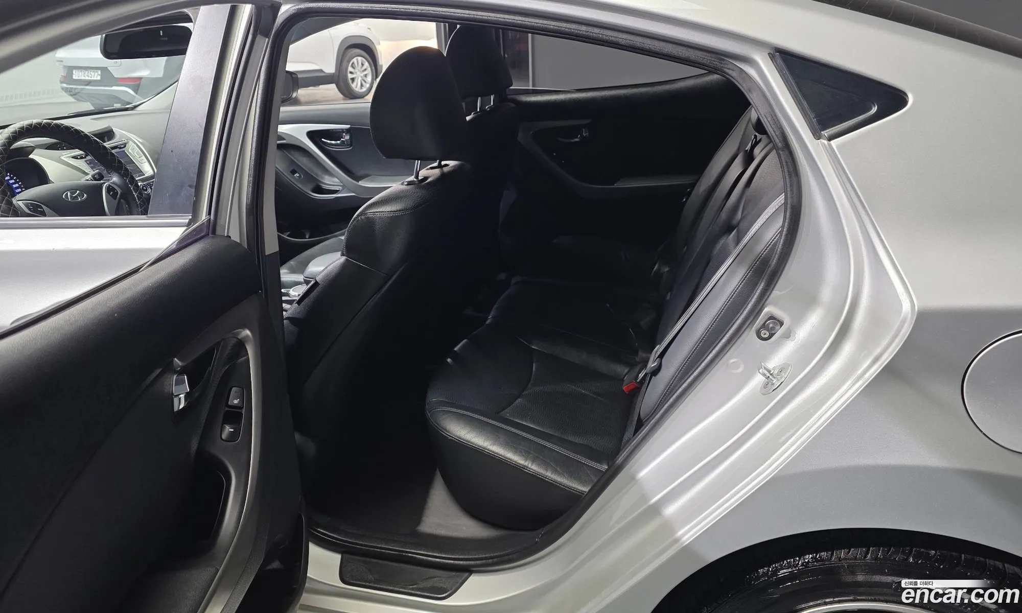 Hyundai Elantra MD 2011 — 11