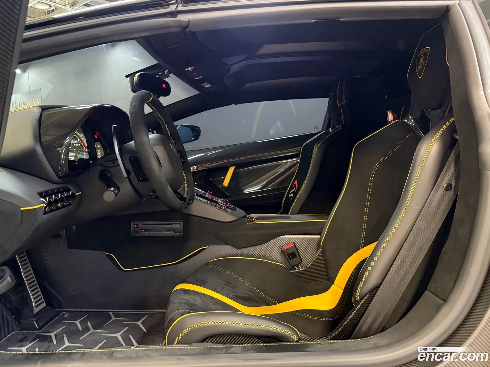 Lamborghini Aventador 2021 — 13