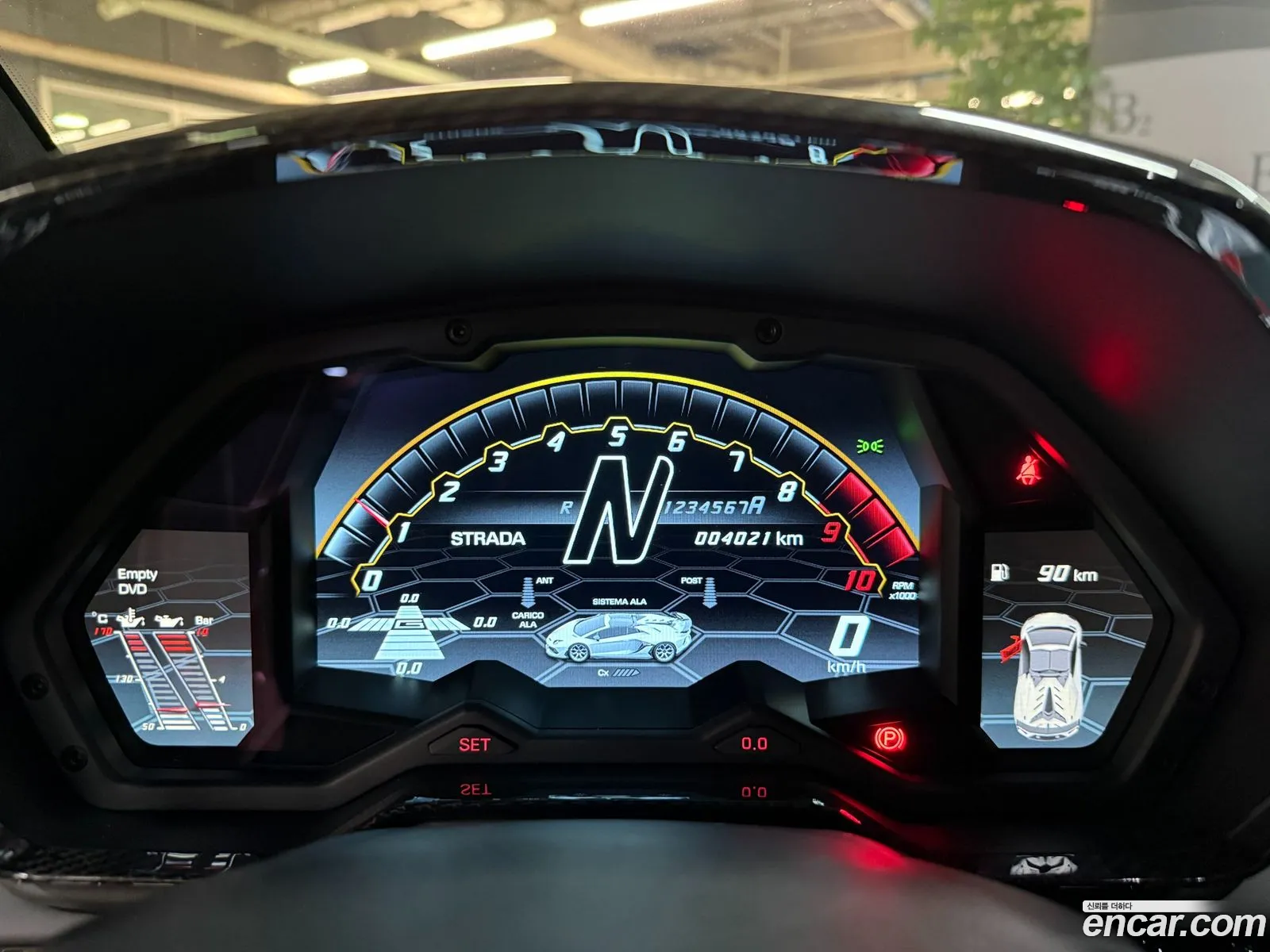 Lamborghini Aventador 2021 — 16
