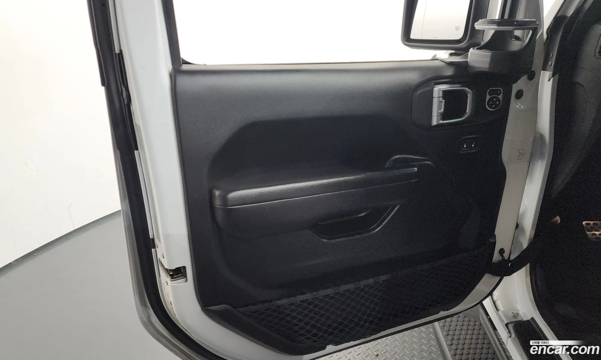 Jeep Wrangler 2019 — 24