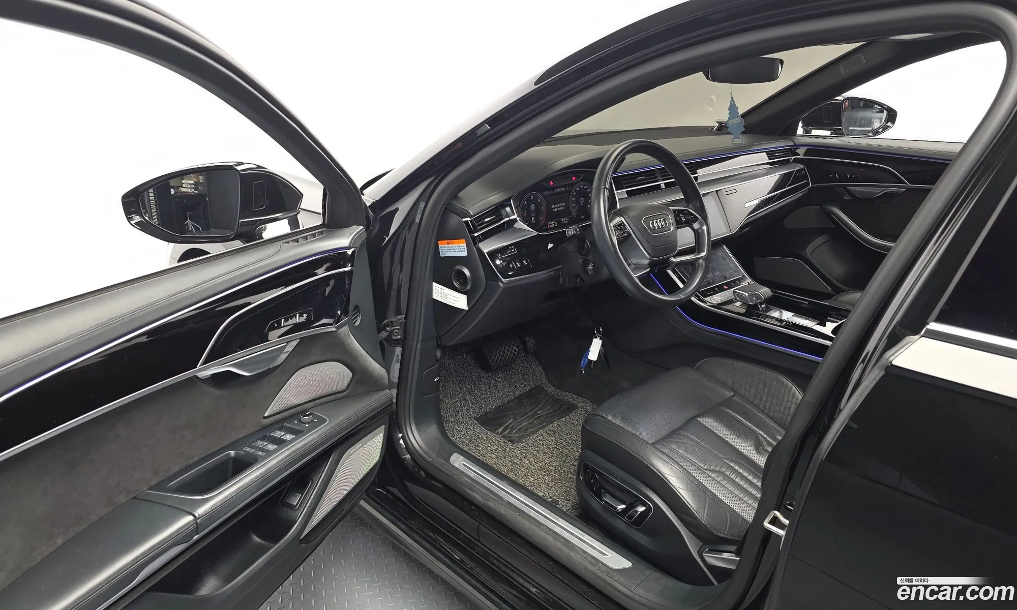 Audi A8 2020 — 26