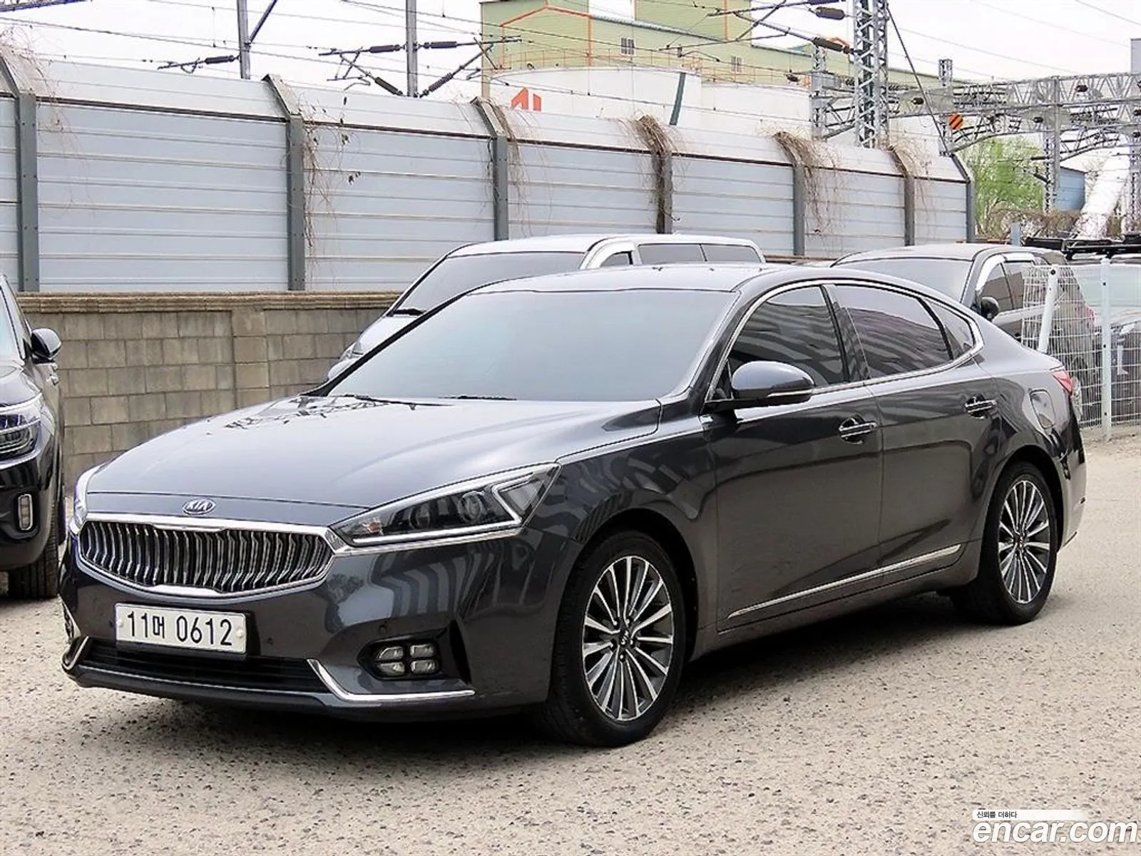 Kia K7 2016 — 14