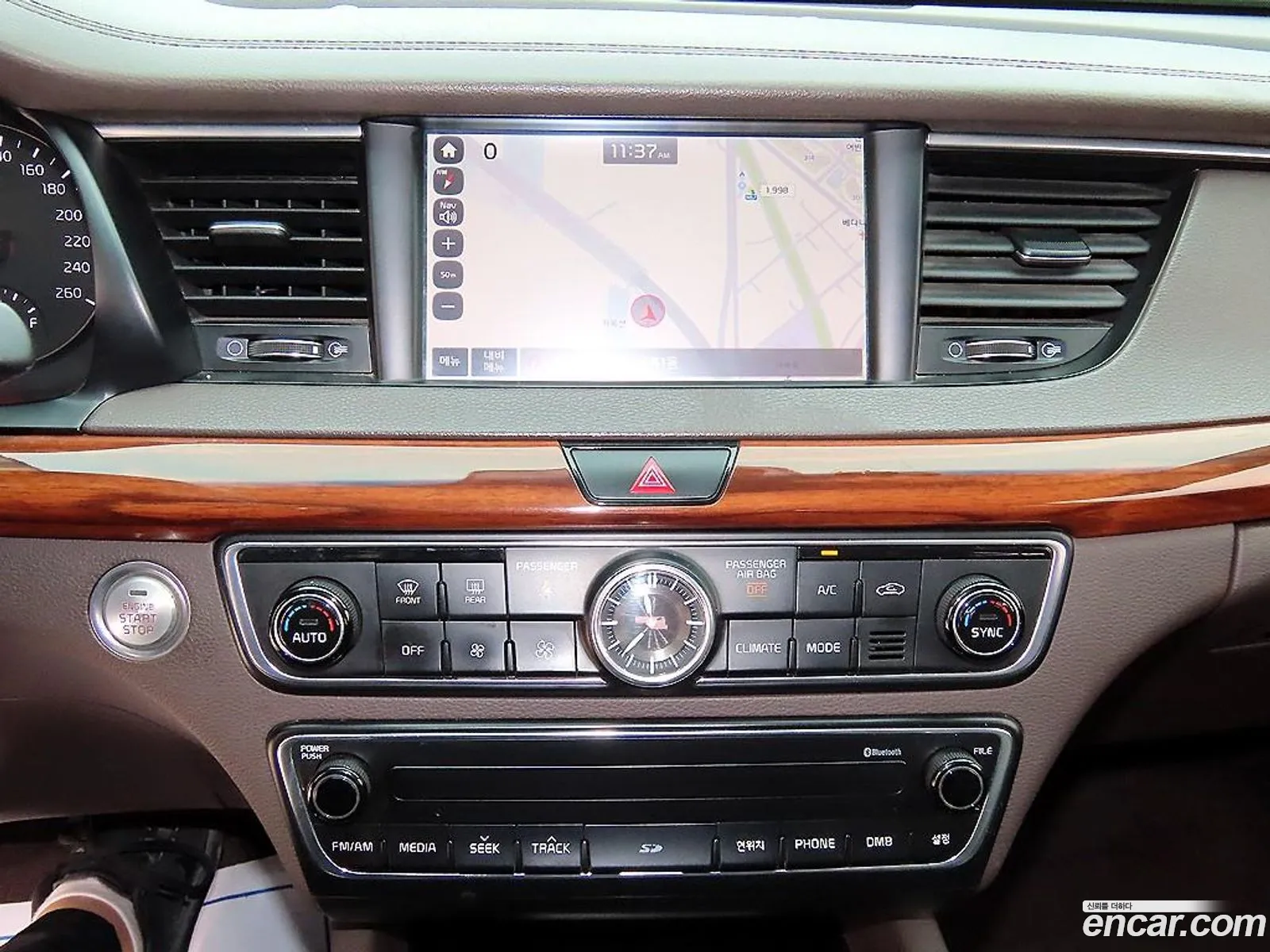 Kia K7 2016 — 11