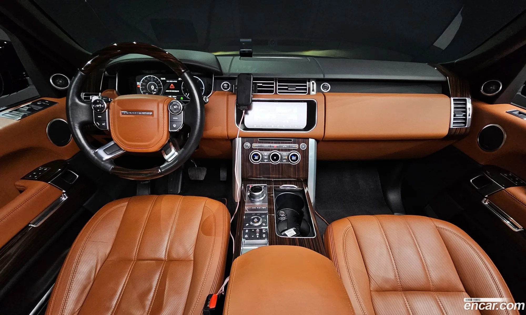 Land Rover Range Rover 2017 SALGA2FJXHA344795 — 3