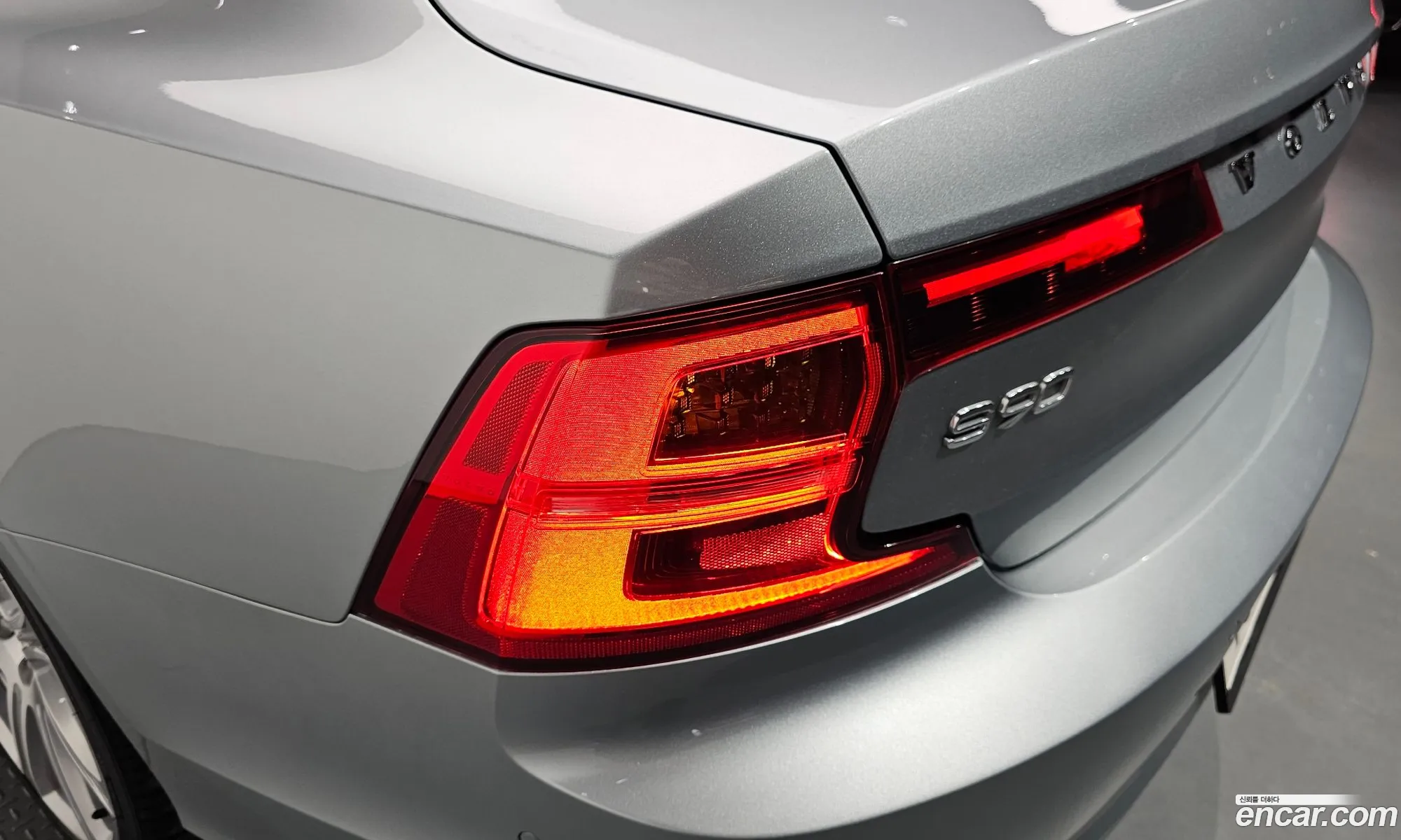 Volvo S90 2019 — 20