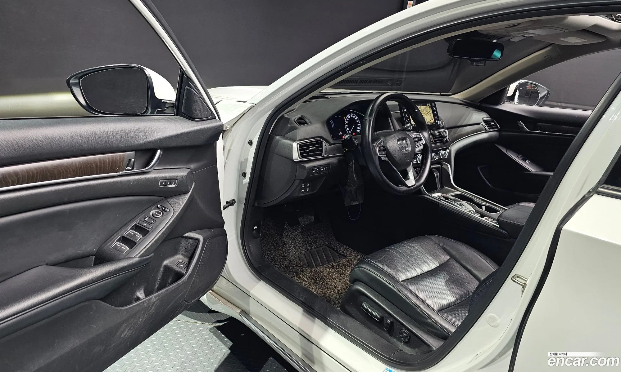 Honda Accord 10th Gen 2018 — 2