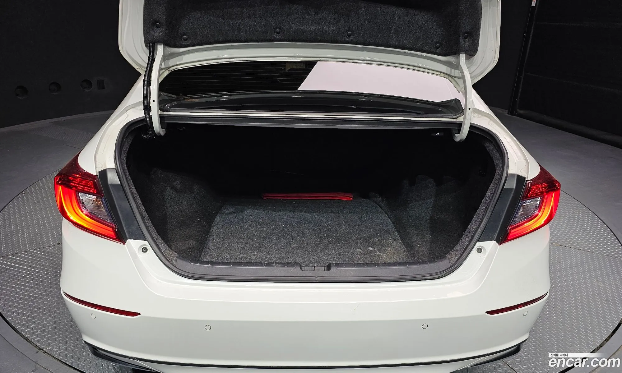 Honda Accord 10th Gen 2018 — 9