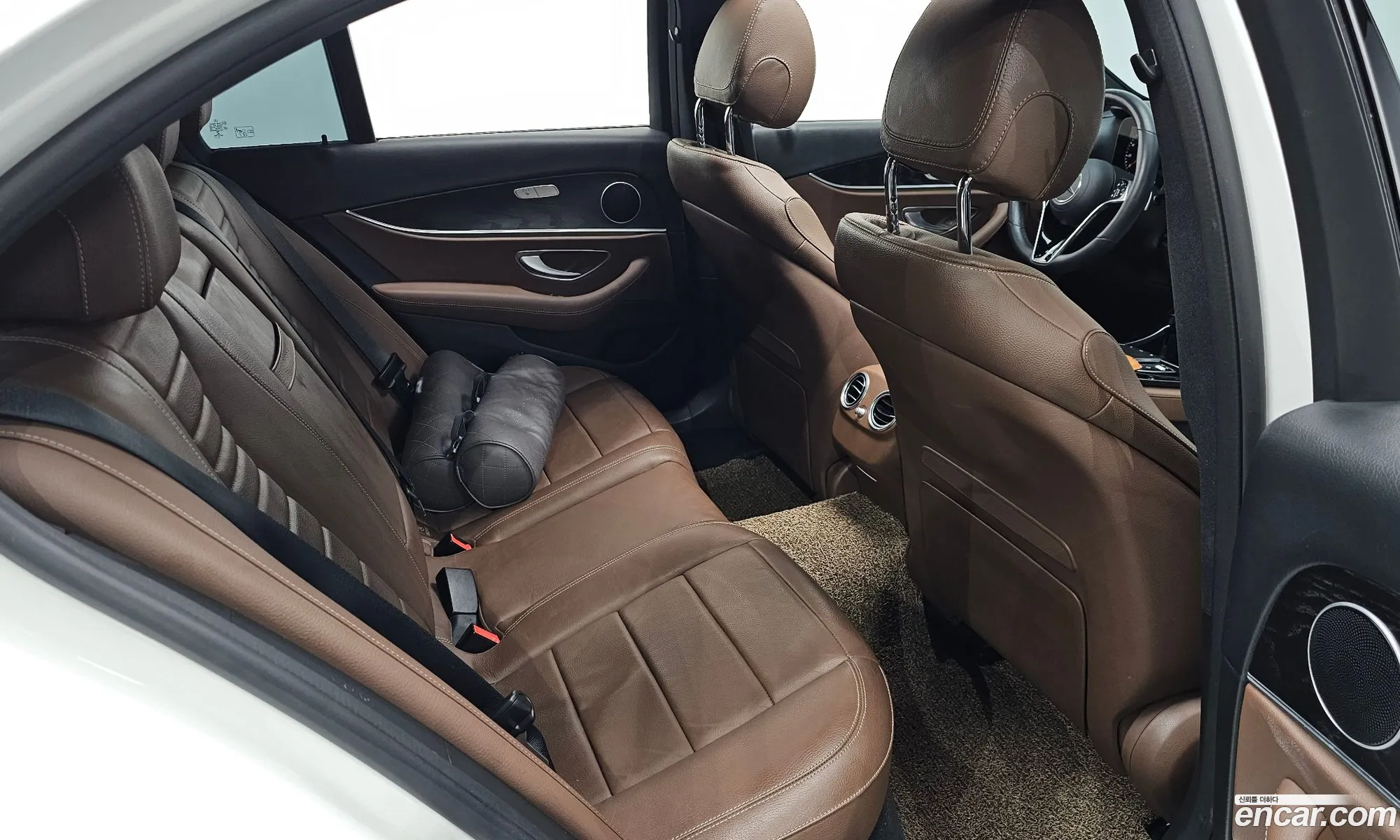 Mercedes-Benz E-Class W213 2022 — 14