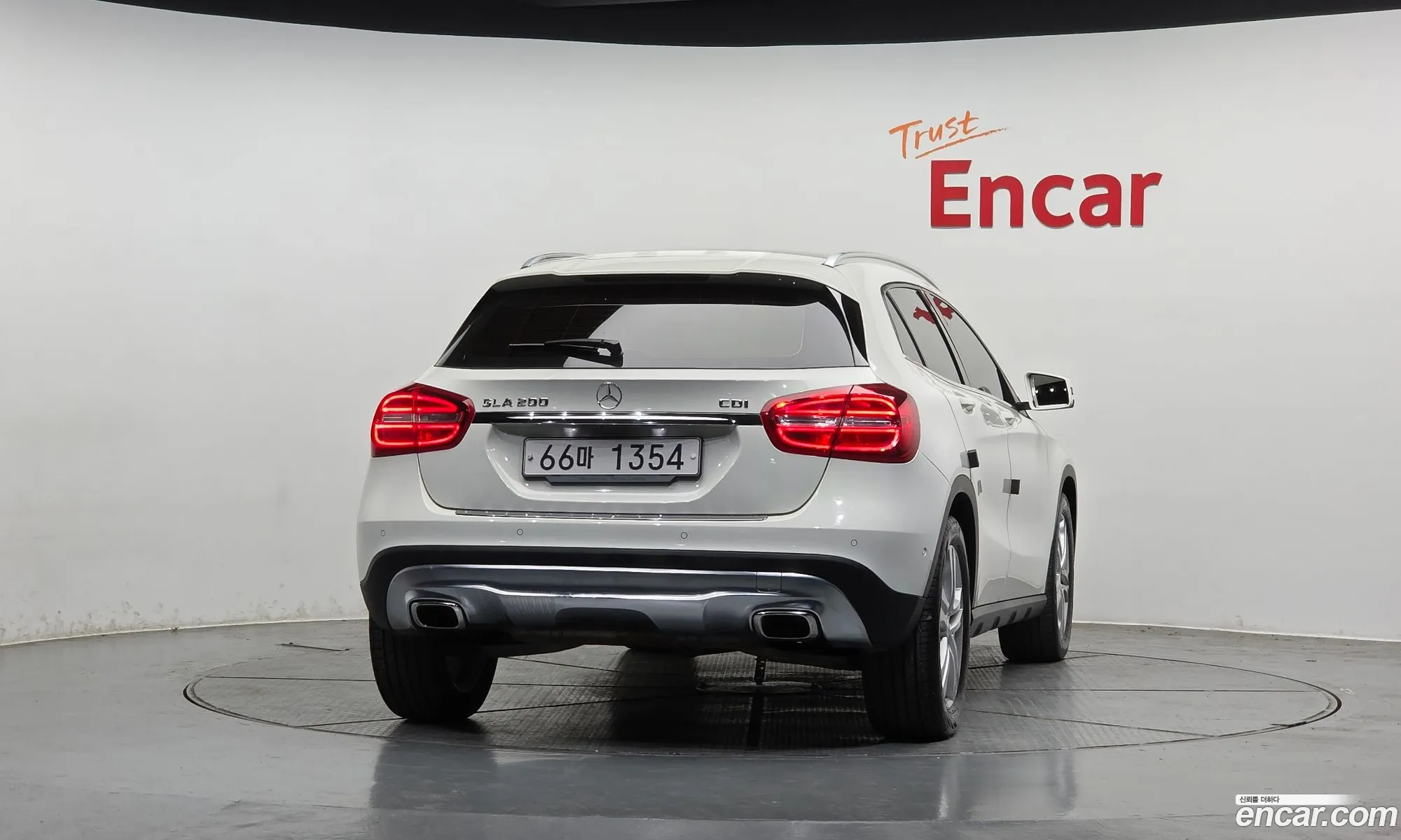 Mercedes-Benz GLA-Class X156 2015 — 16