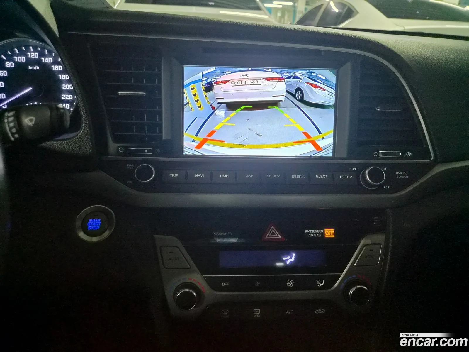 Hyundai Elantra AD 2016 — 4