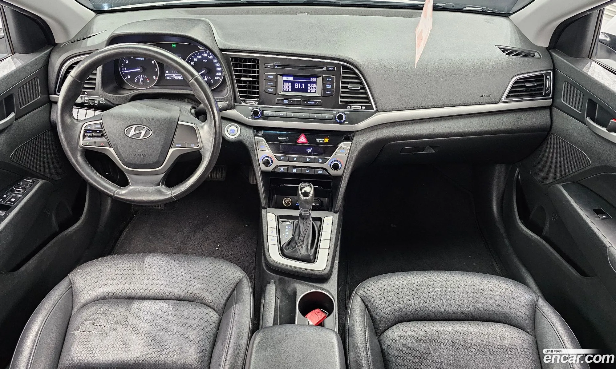 Hyundai Elantra AD 2016 — 19