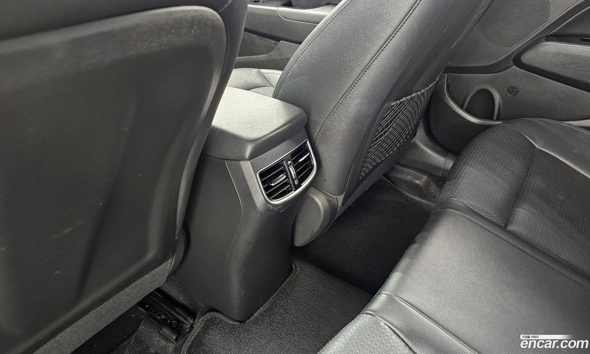 Hyundai Elantra AD 2016 — 16