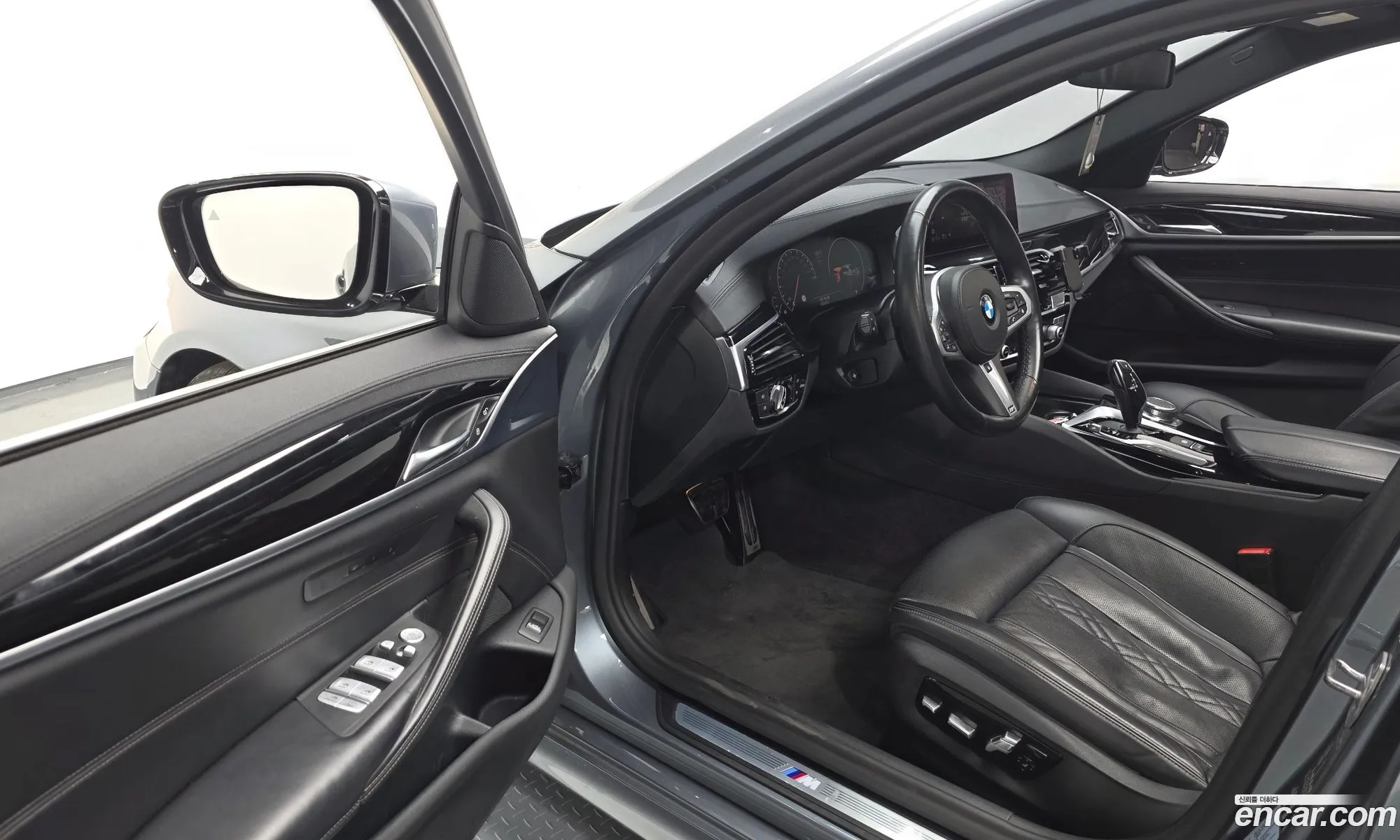 BMW 5 Series 2019 WBAJD3104KB317941 — 22