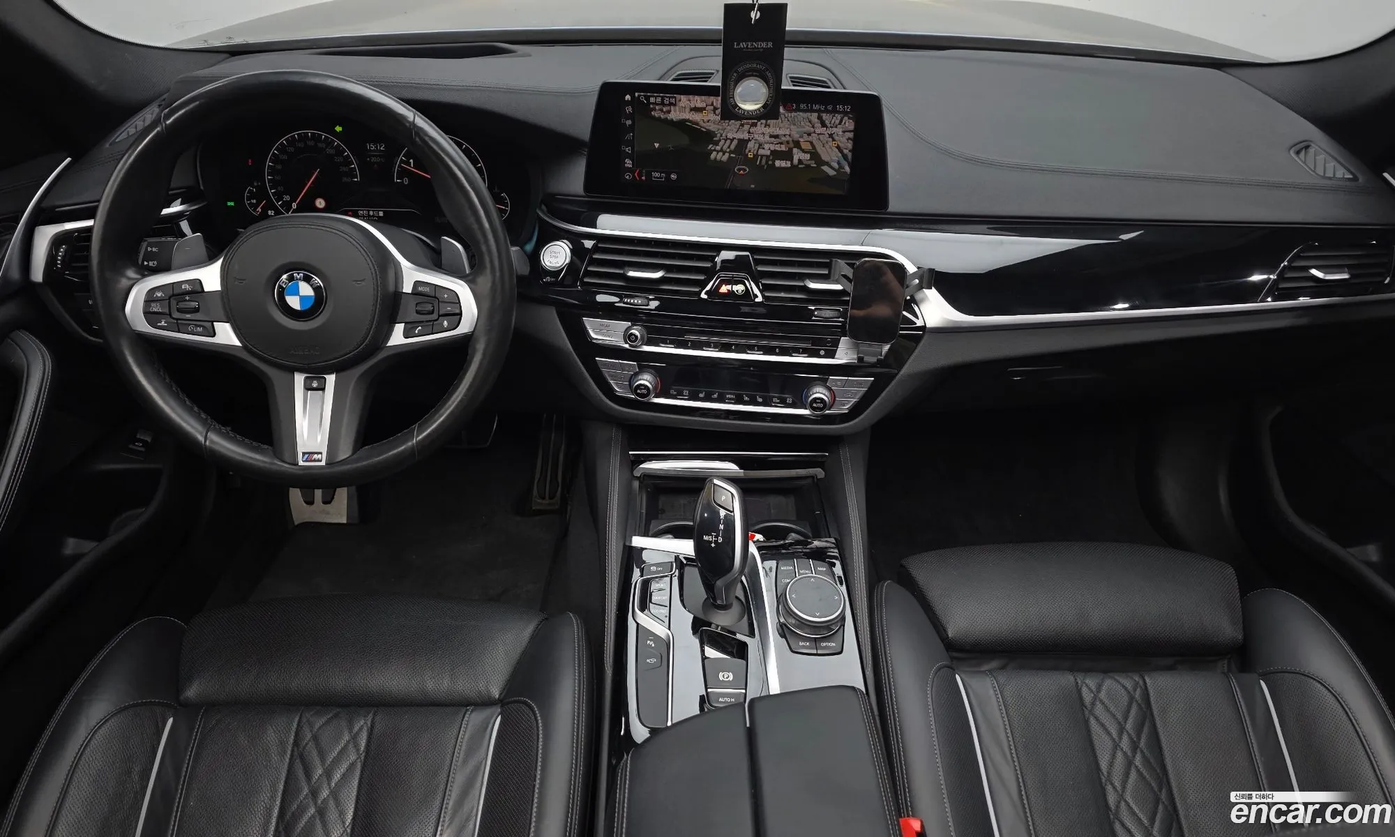 BMW 5 Series 2019 WBAJD3104KB317941 — 24