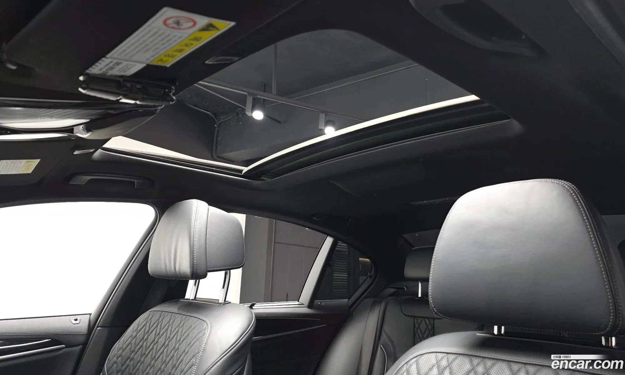 BMW 5 Series 2019 WBAJD3104KB317941 — 3