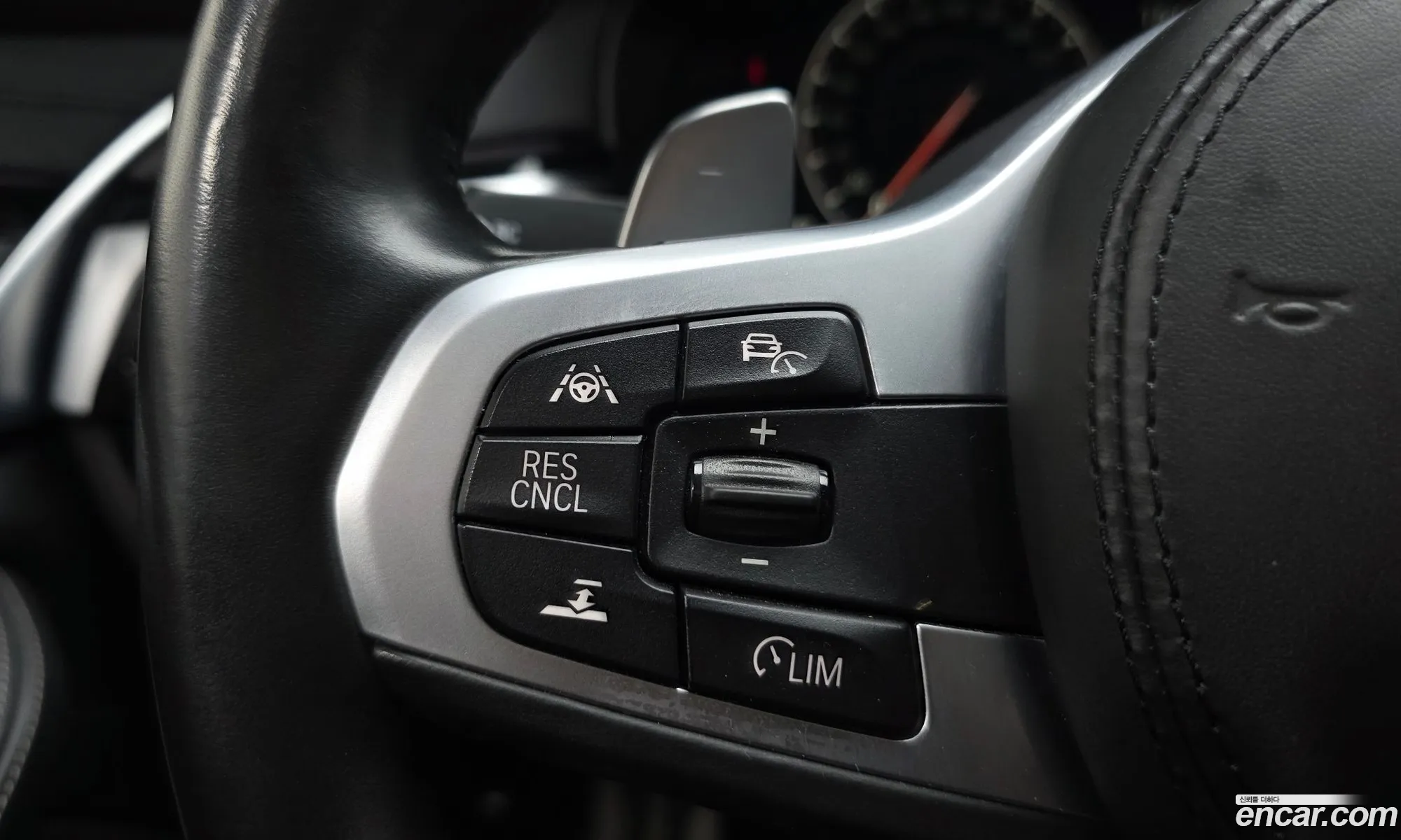BMW 5 Series 2019 WBAJD3104KB317941 — 2