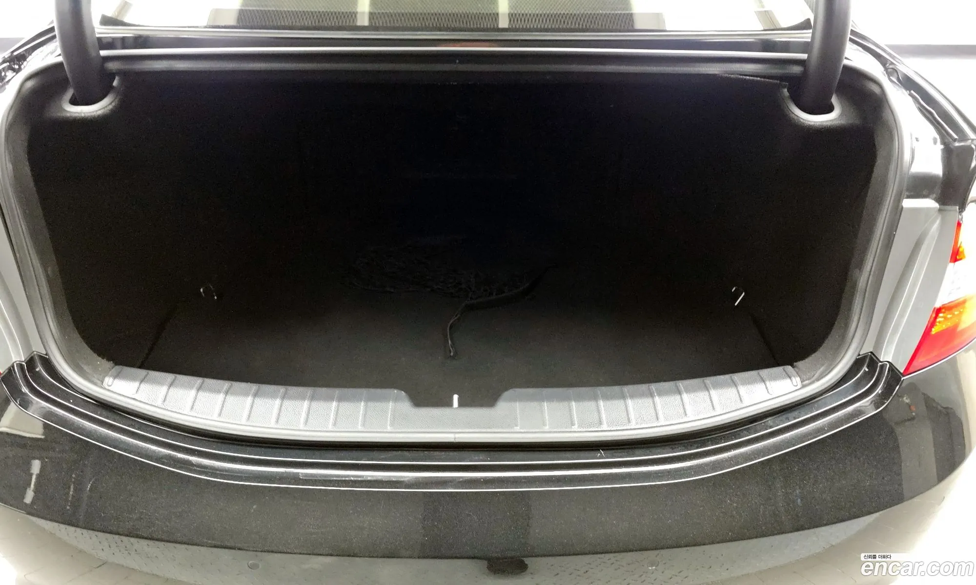 Hyundai Grandeur HG 2014 — 18