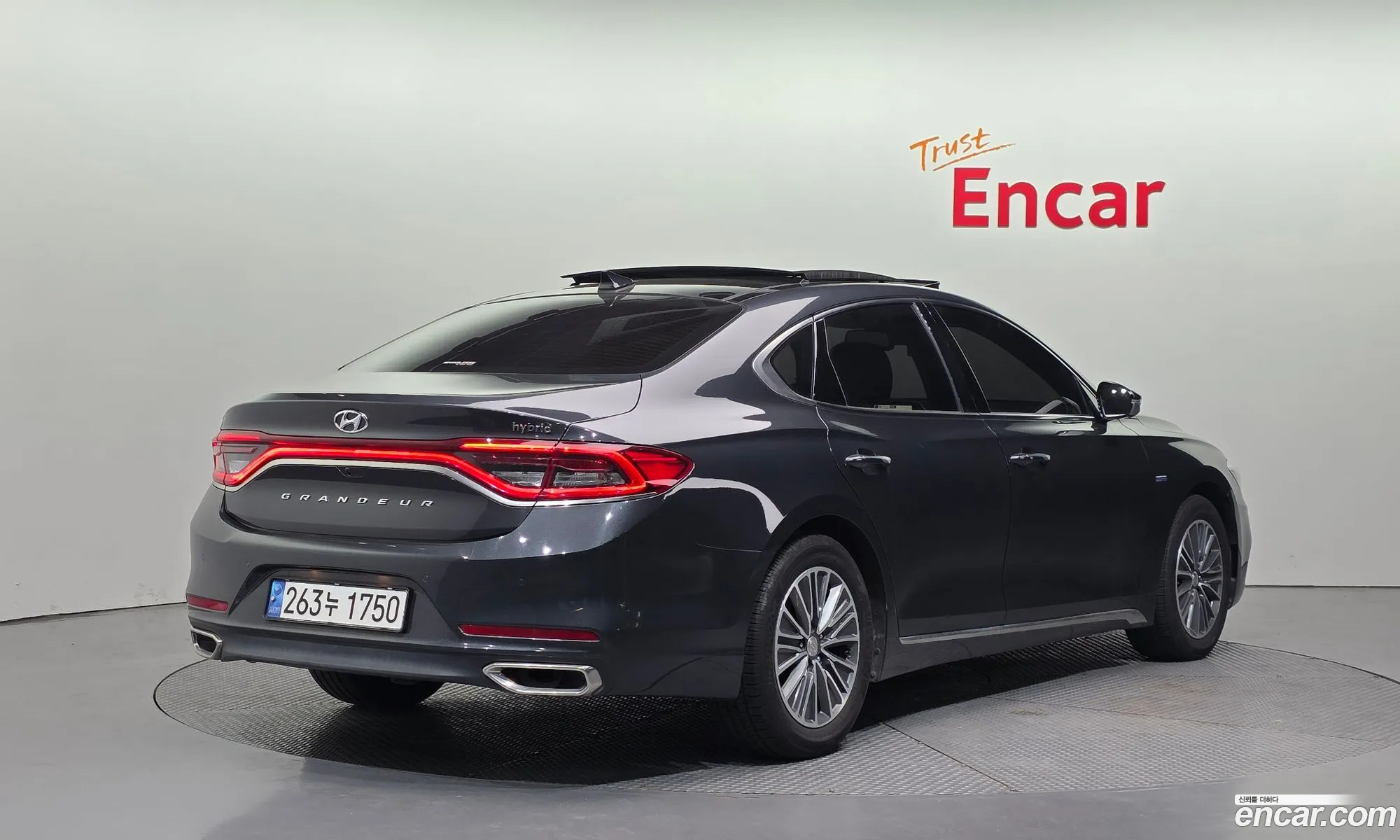Hyundai Grandeur IG Hybrid 2017 — 8