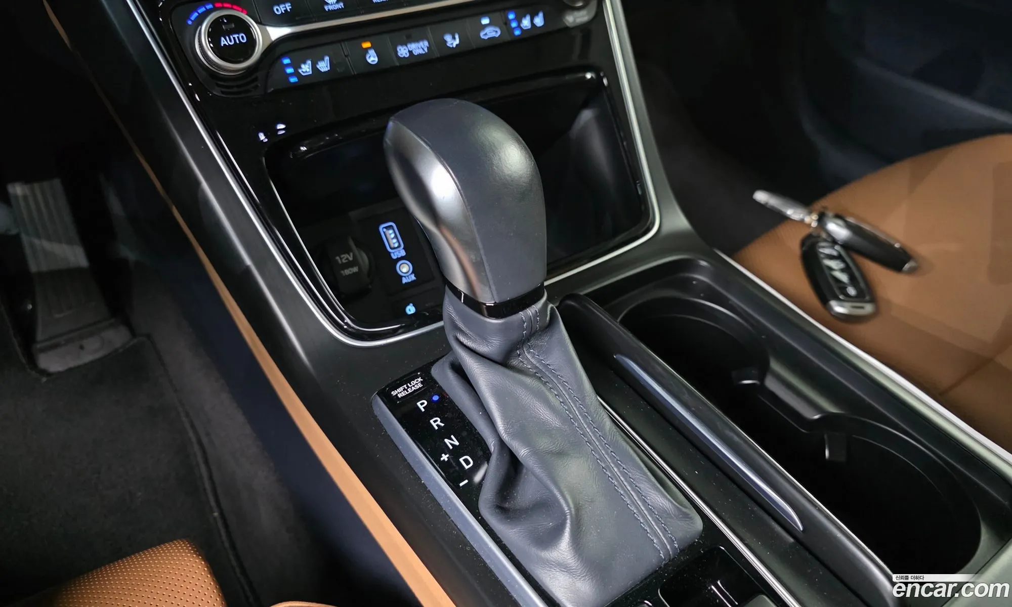 Hyundai Grandeur IG Hybrid 2017 — 2