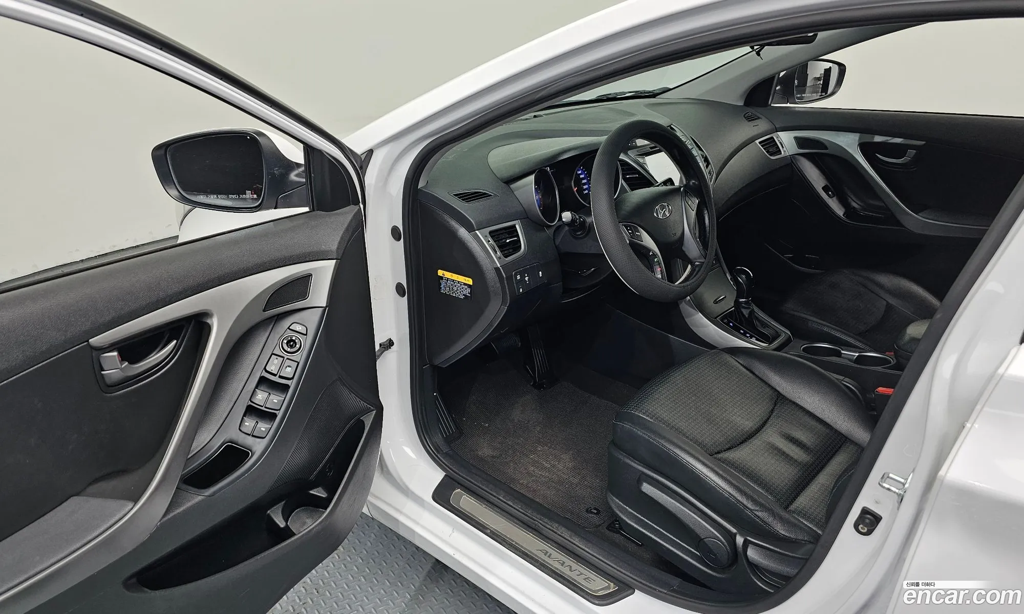 Hyundai Elantra 2014 — 11
