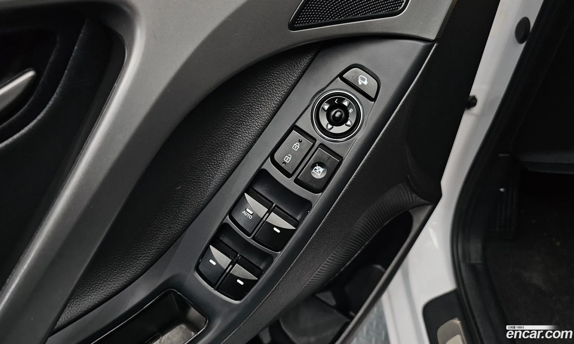 Hyundai Elantra 2014 — 28