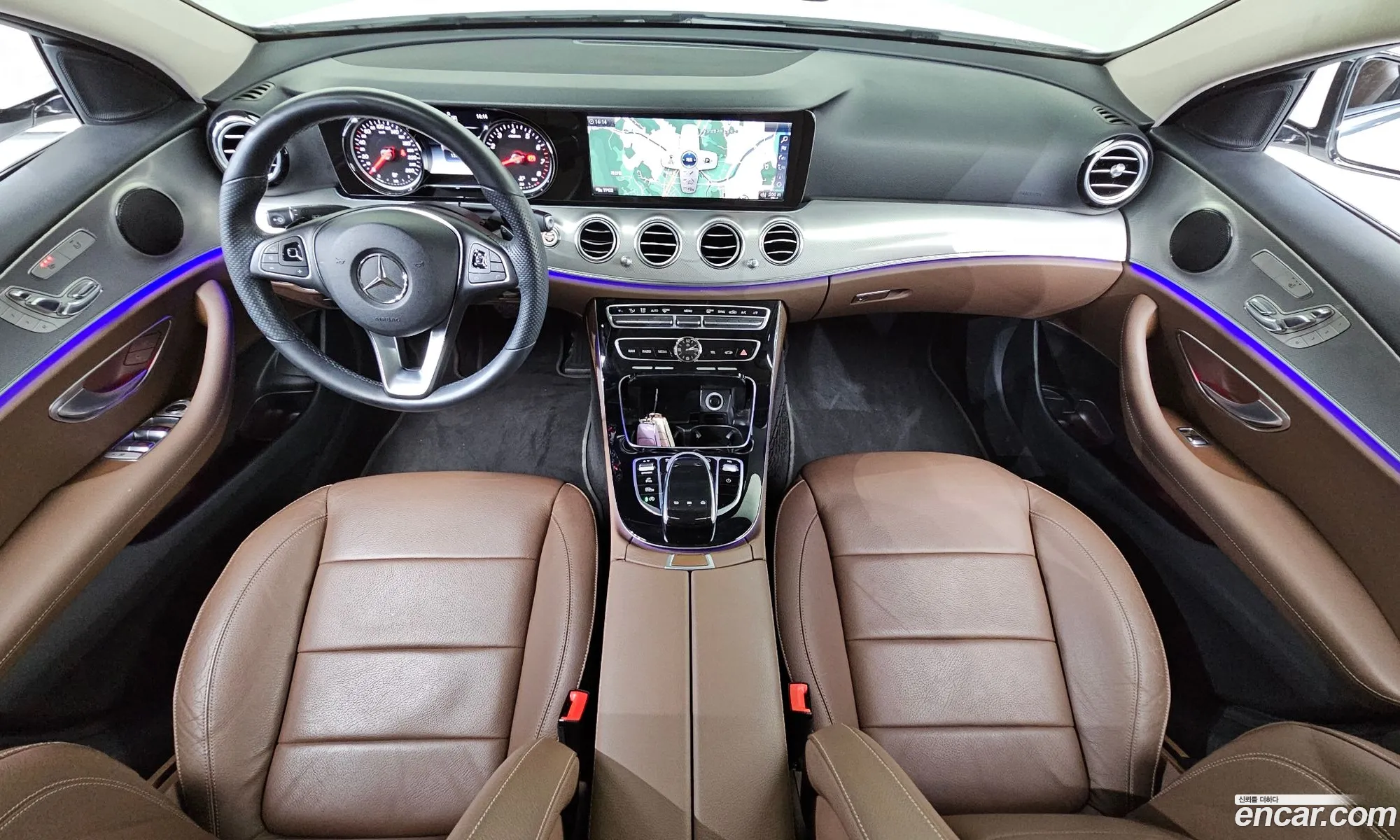 Mercedes-Benz E-Class W213 2018 — 28