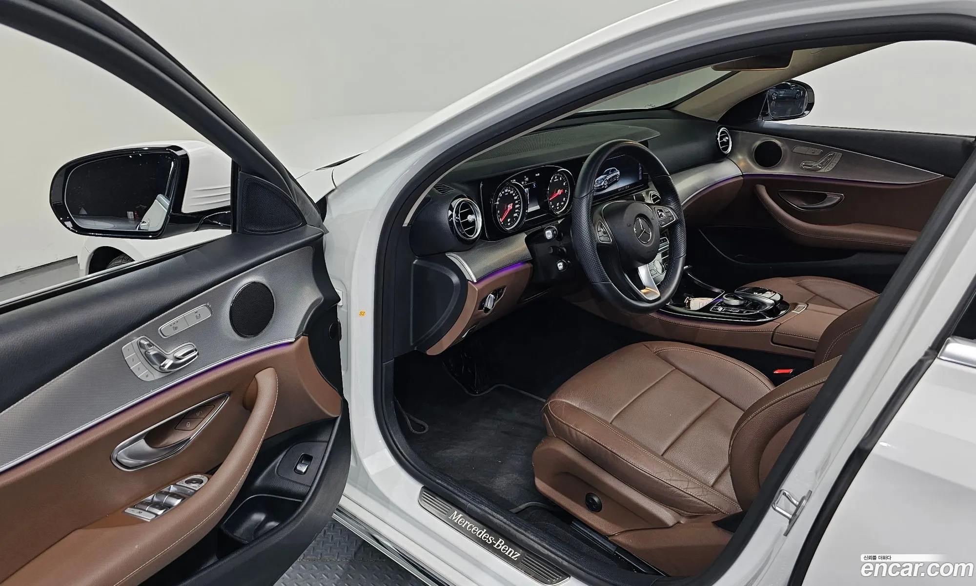 Mercedes-Benz E-Class W213 2018 — 26